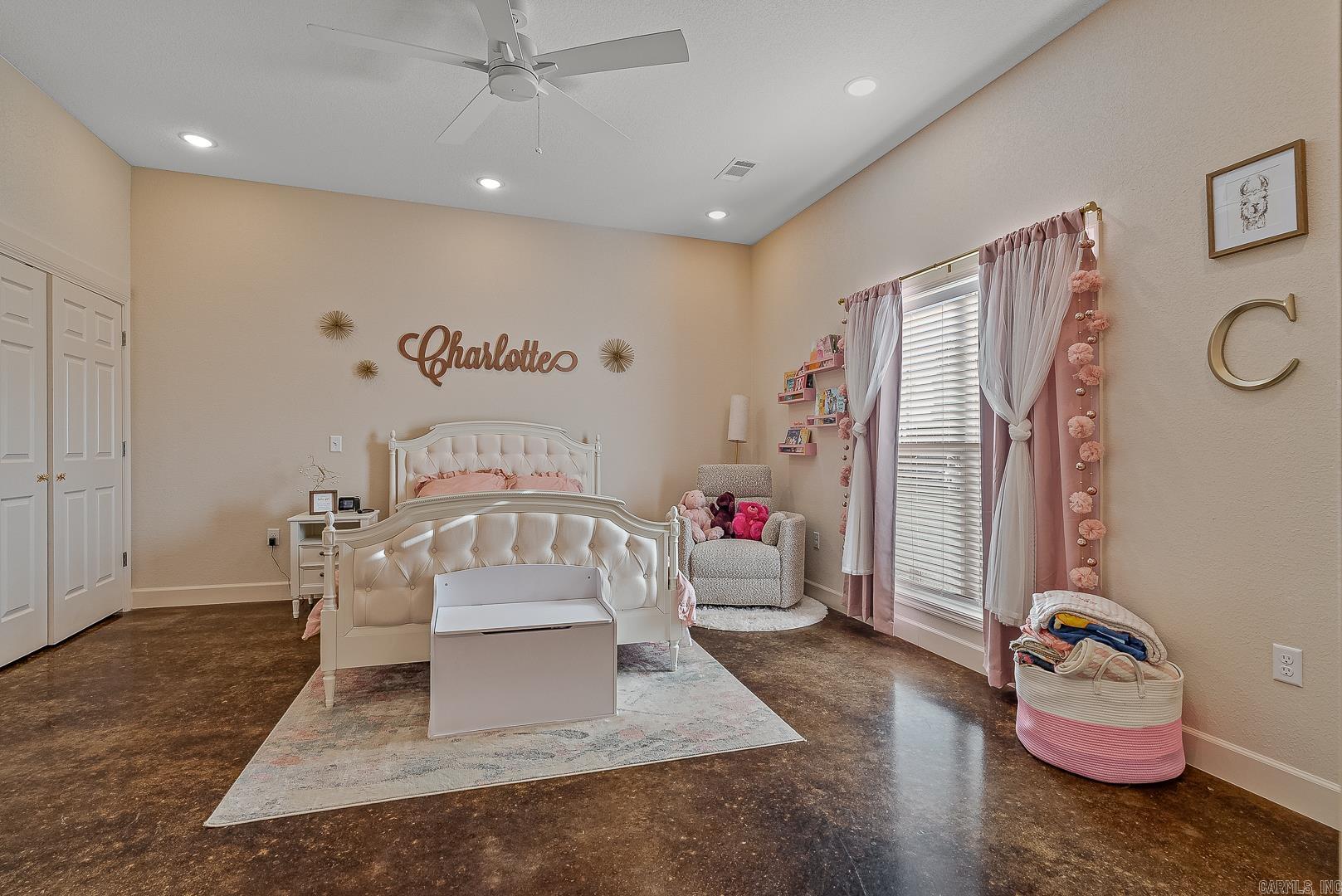 Woodland Hill Estates - Residential
