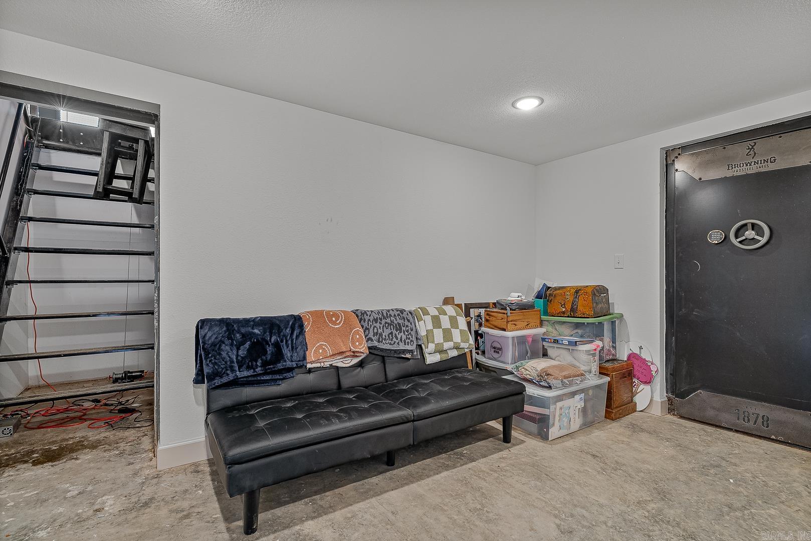 Woodland Hill Estates - Residential