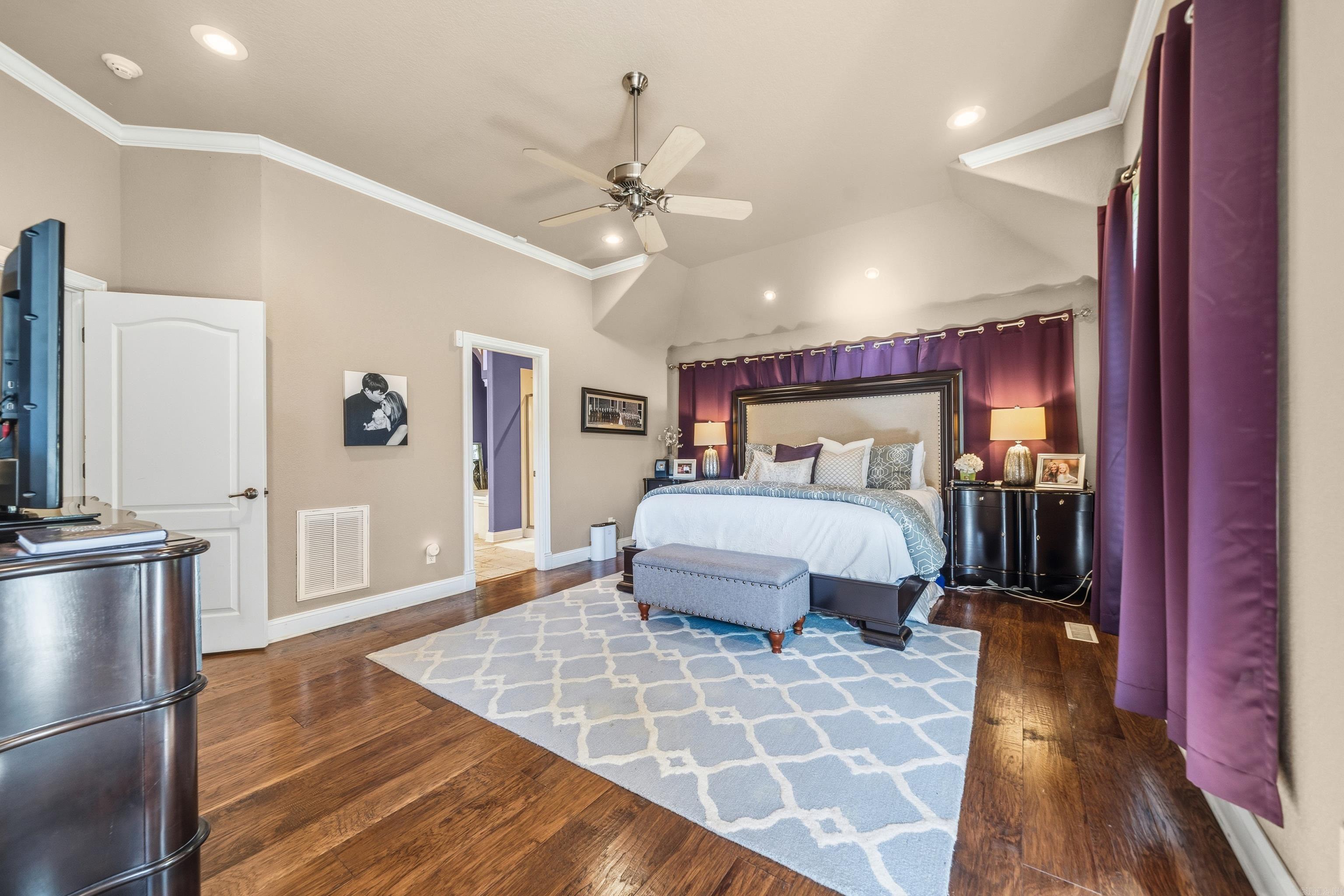 LOTUS VALLEY - Residential