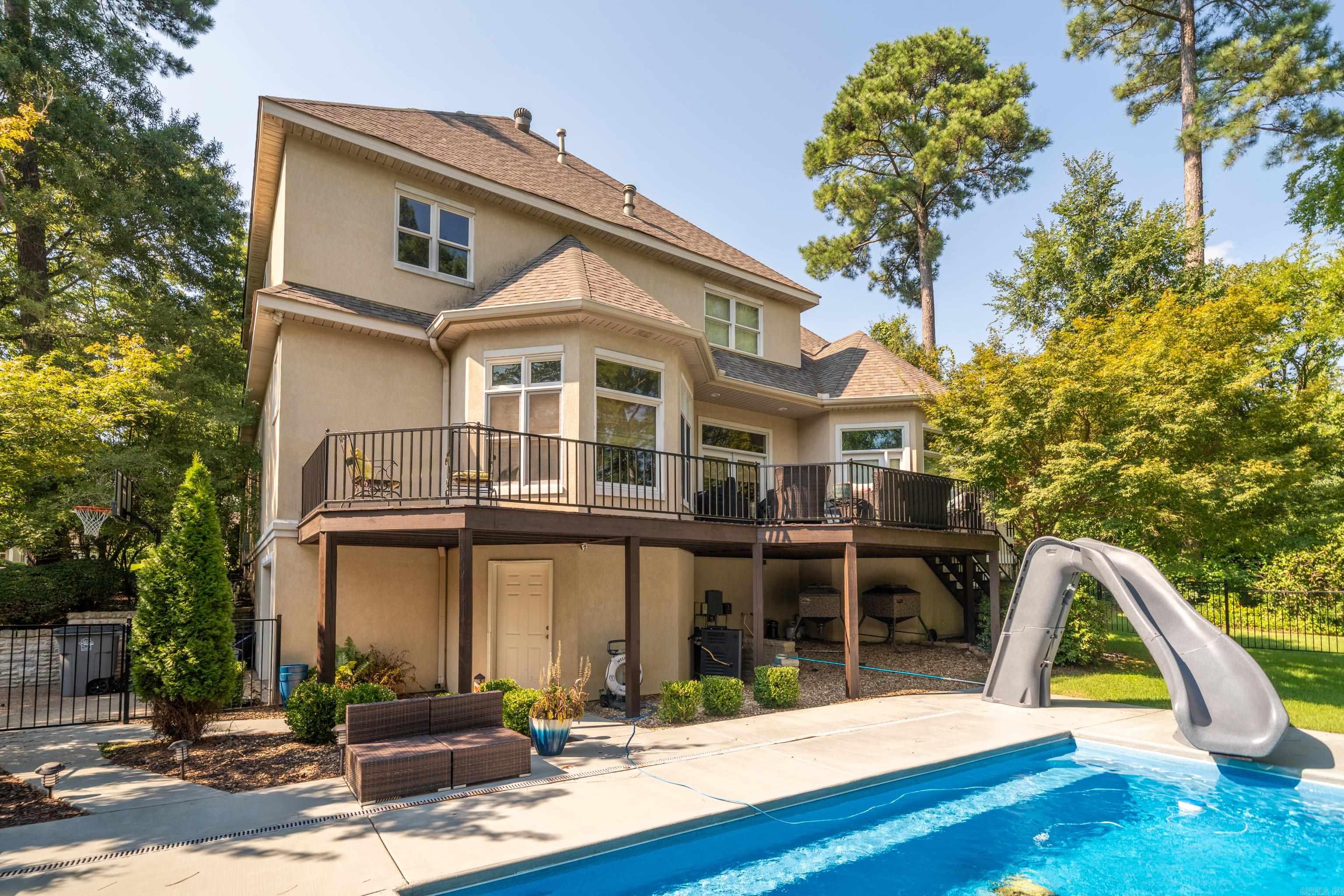 LOTUS VALLEY - Residential