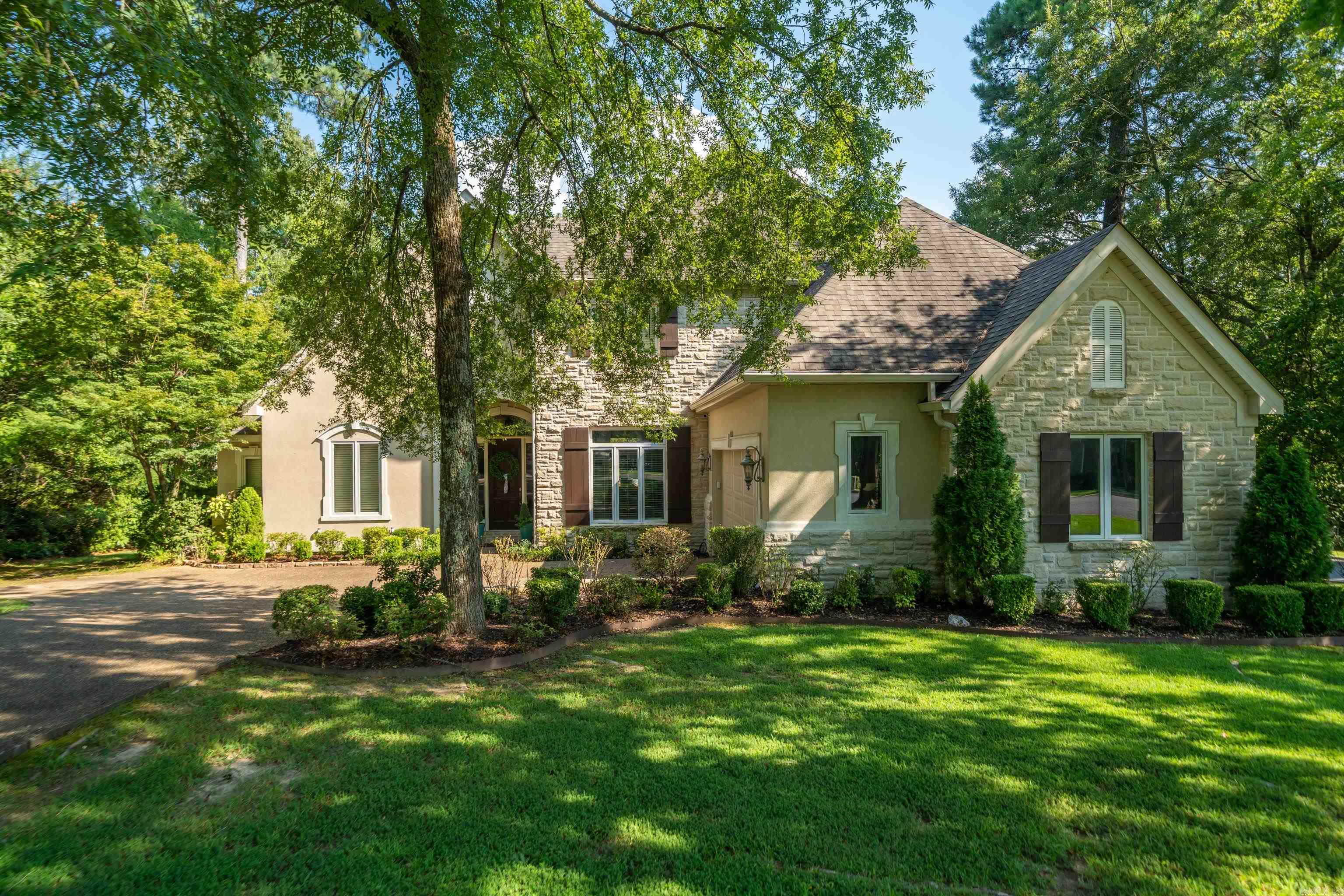 LOTUS VALLEY - Residential