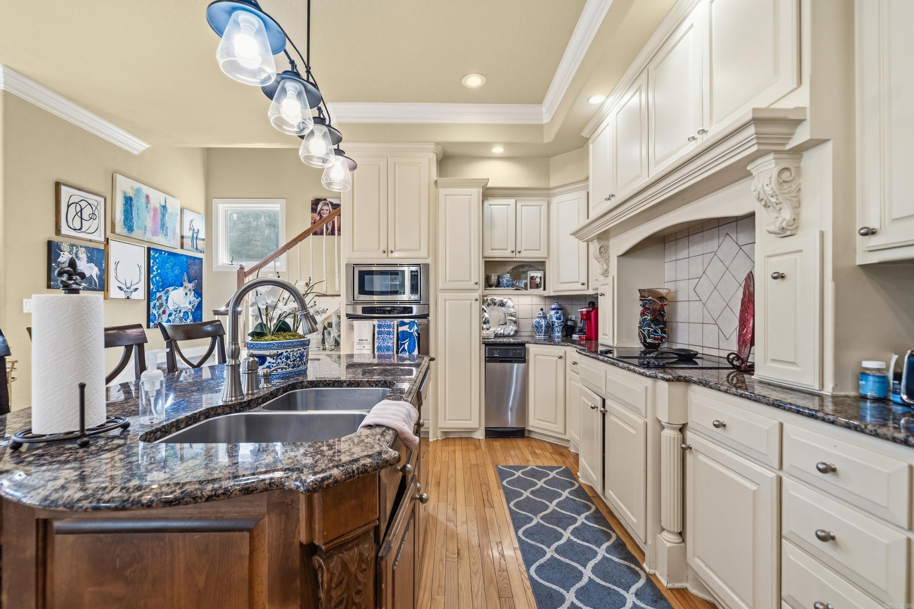 LOTUS VALLEY - Residential