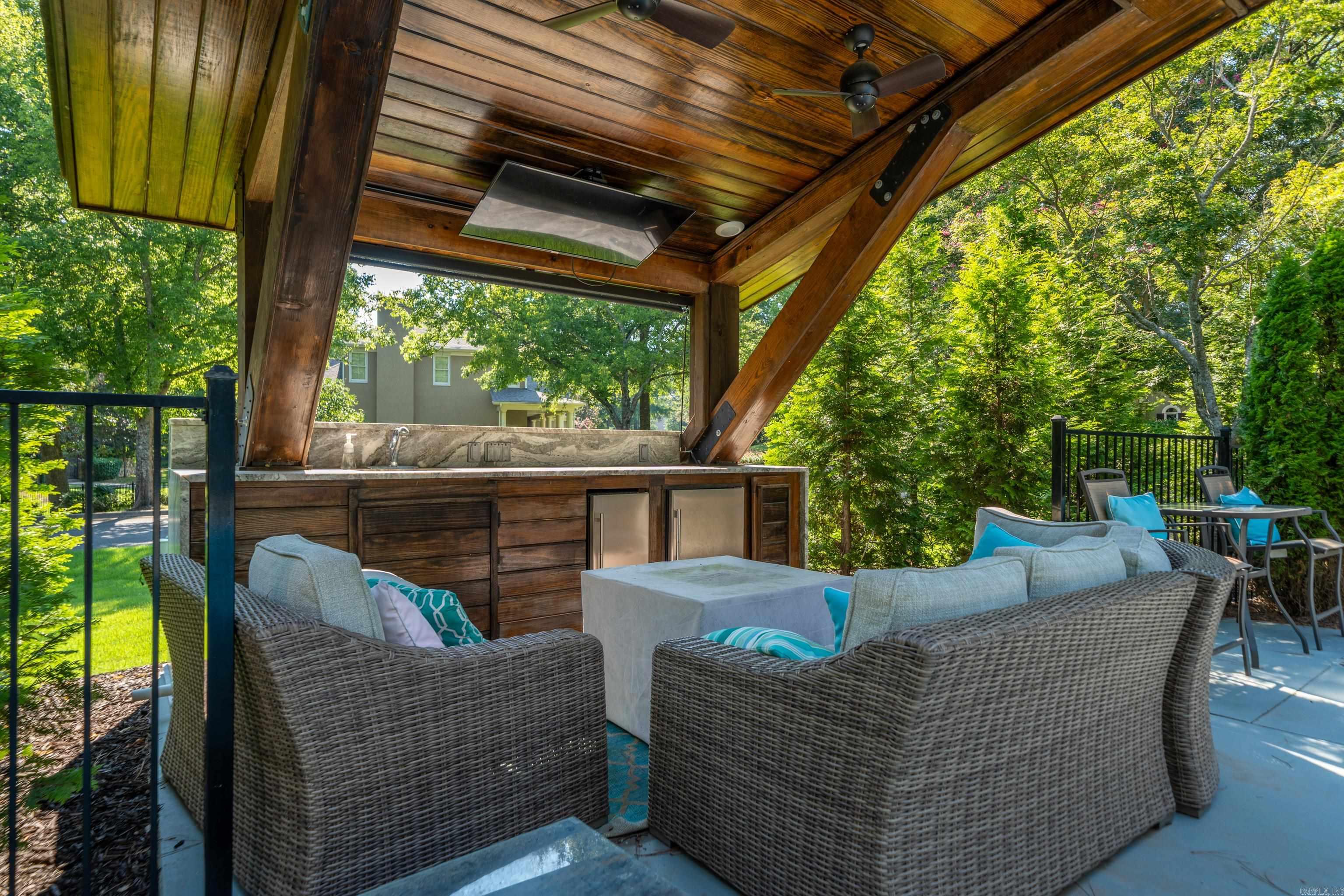 LOTUS VALLEY - Residential