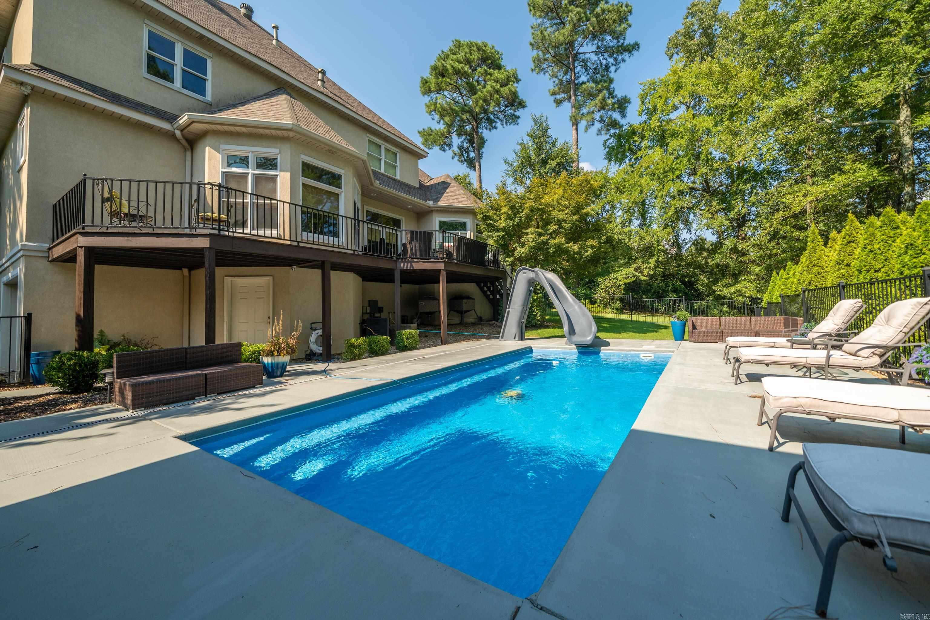 LOTUS VALLEY - Residential