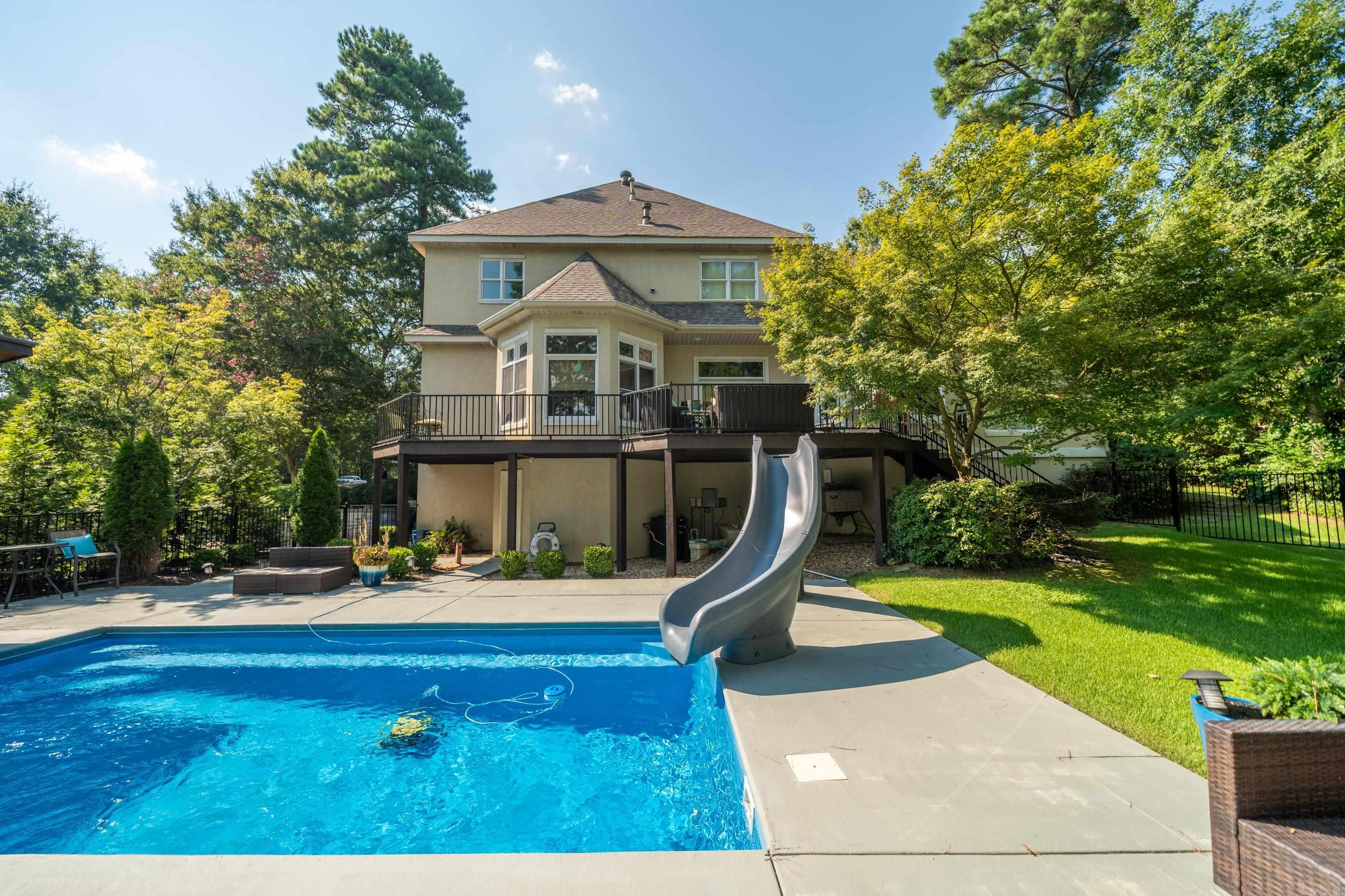 LOTUS VALLEY - Residential