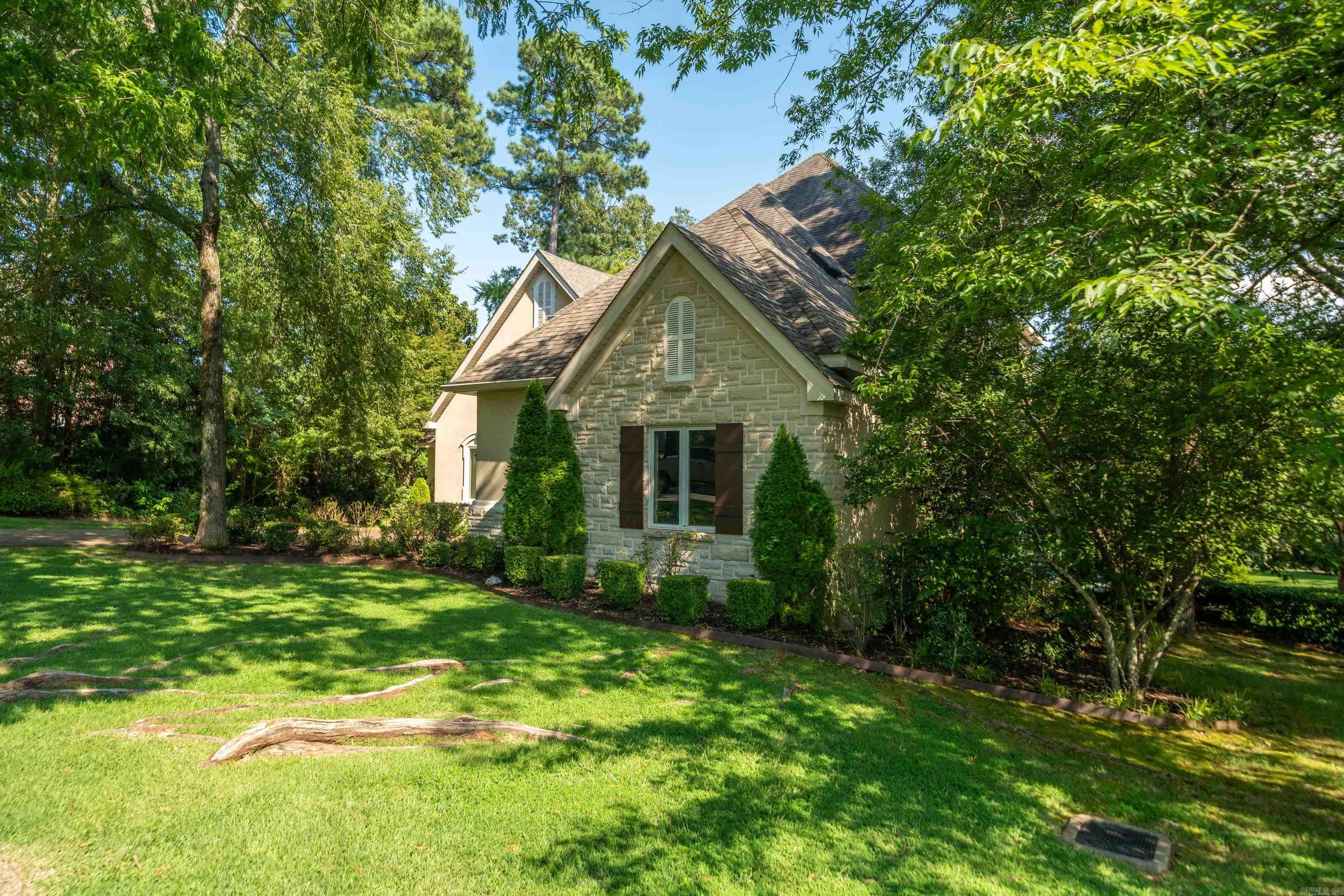 LOTUS VALLEY - Residential