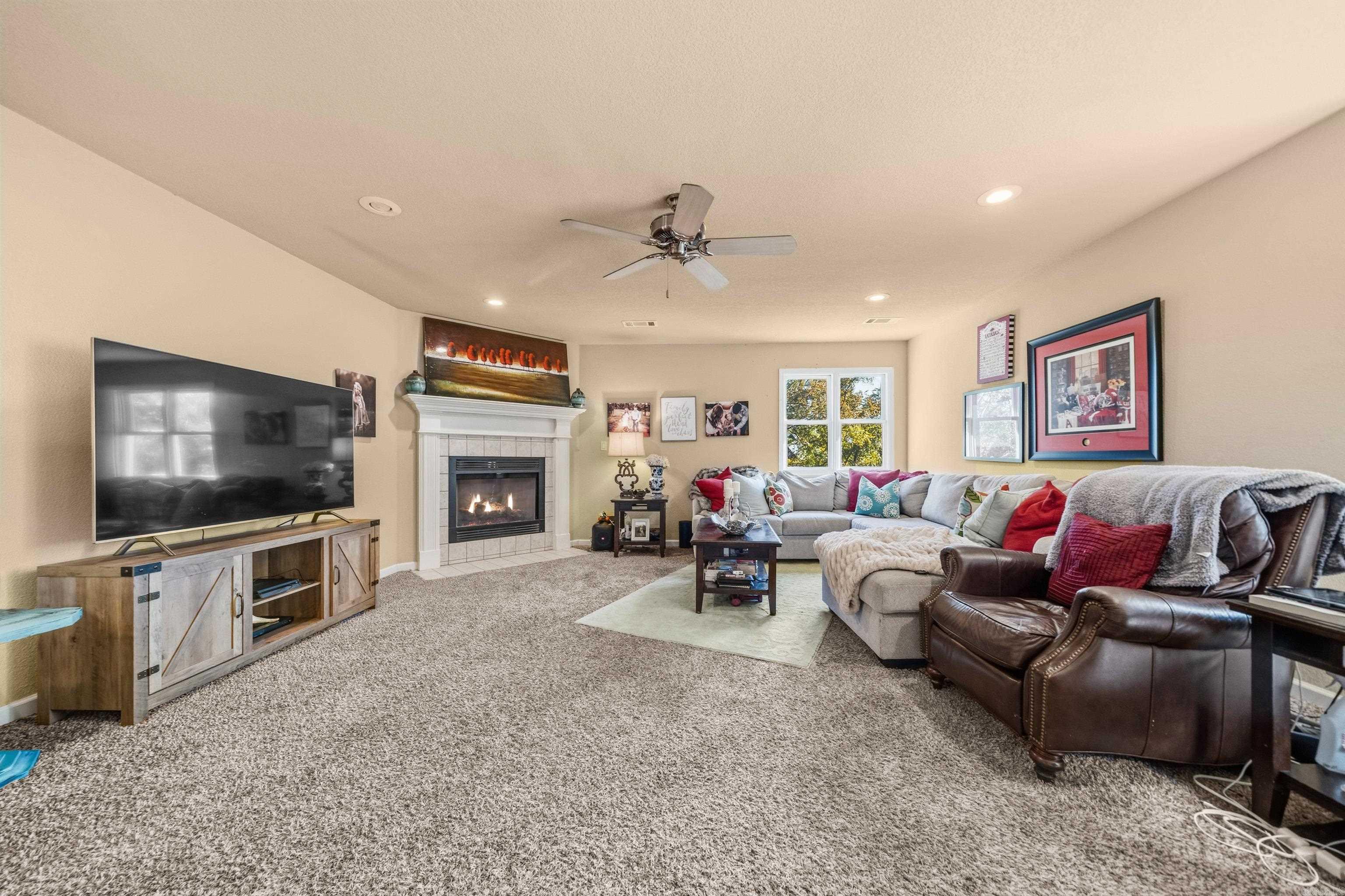 LOTUS VALLEY - Residential