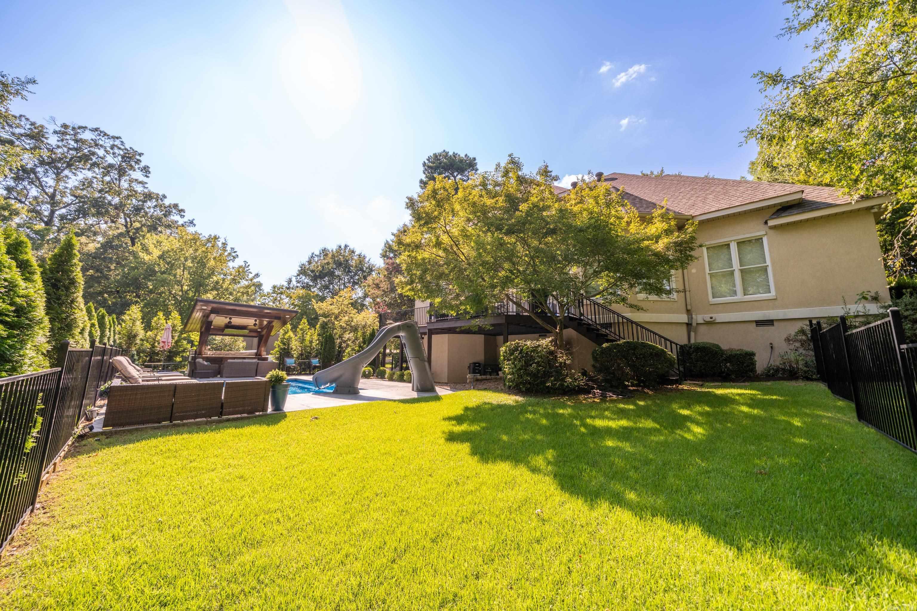 LOTUS VALLEY - Residential