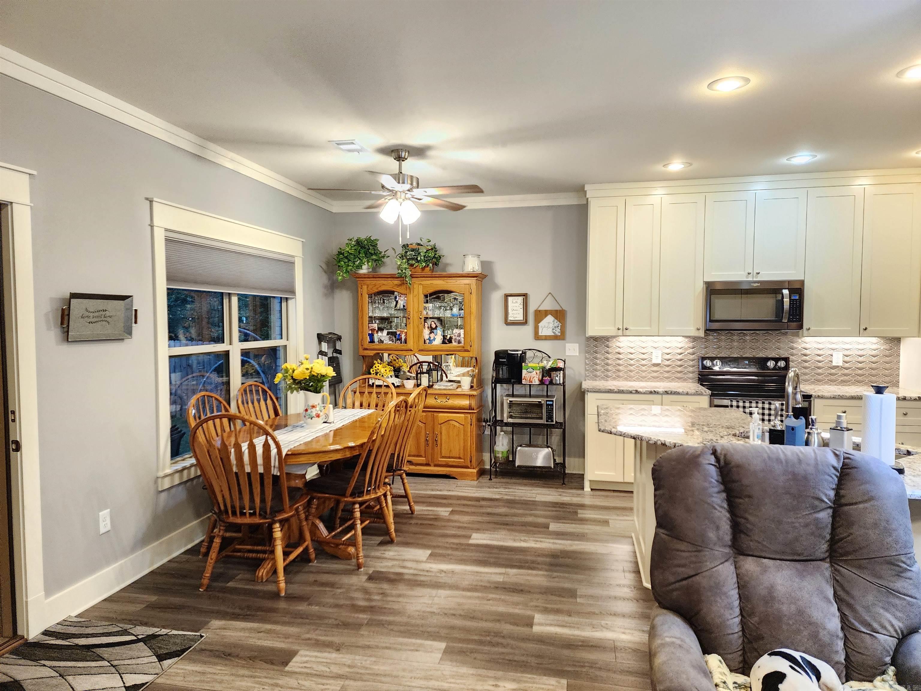 LAUREL COURT SUBDIVISION - Residential