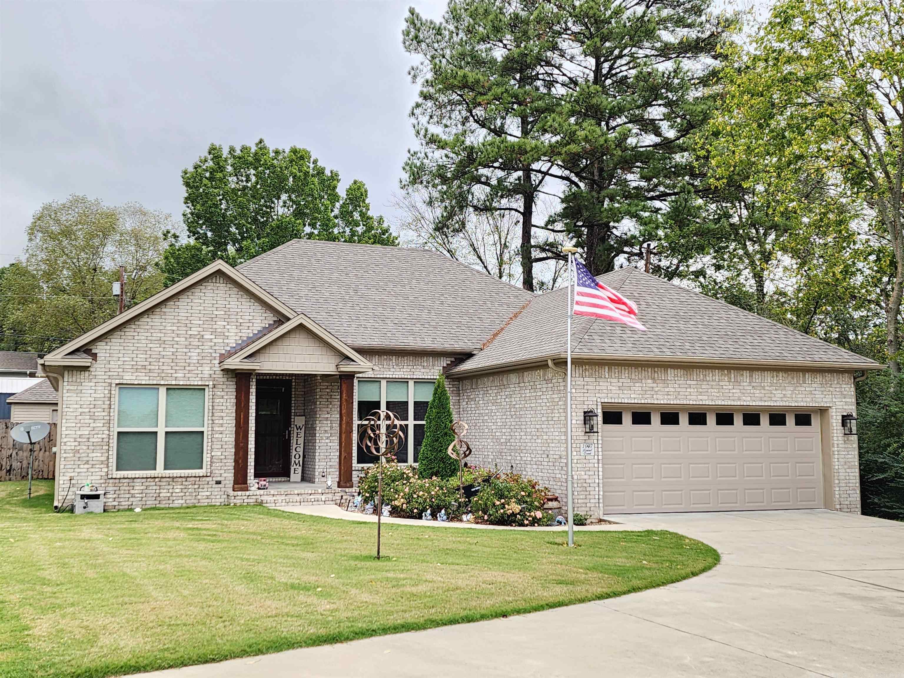 LAUREL COURT SUBDIVISION - Residential