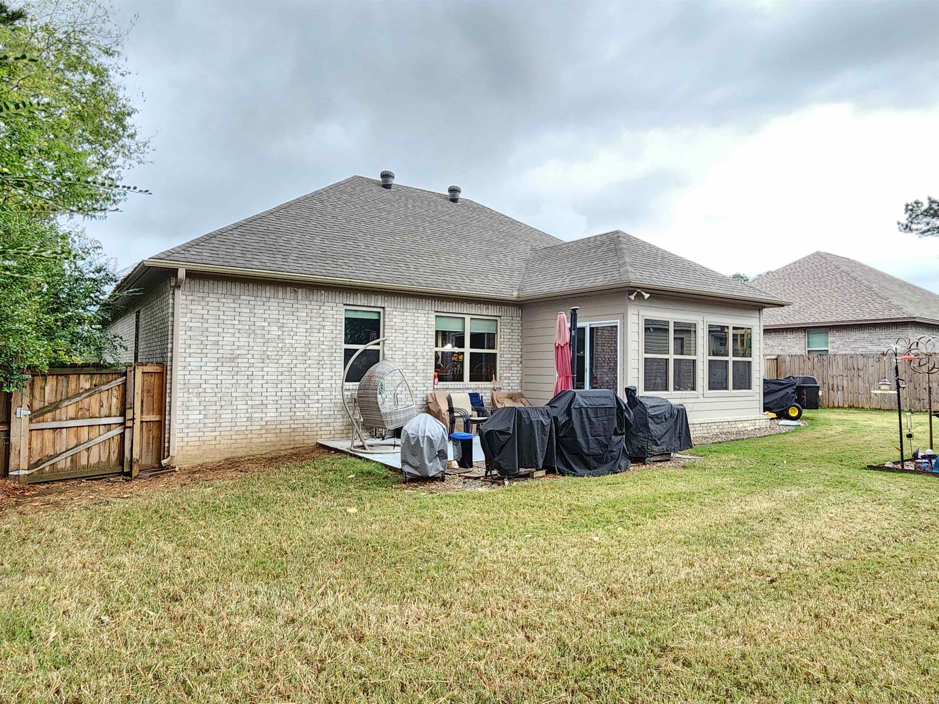 LAUREL COURT SUBDIVISION - Residential