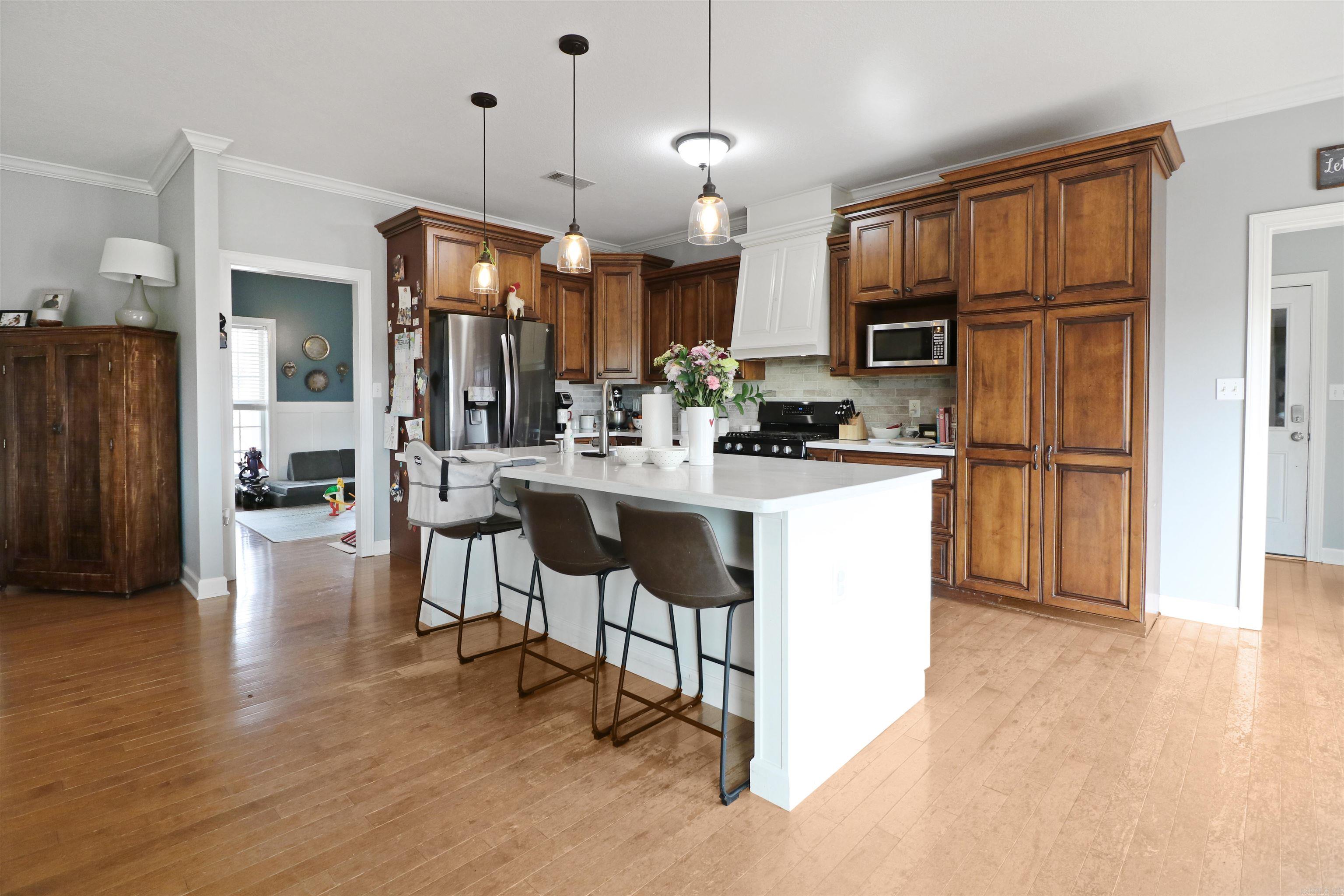 NORTH POINTE ESTATES - Residential