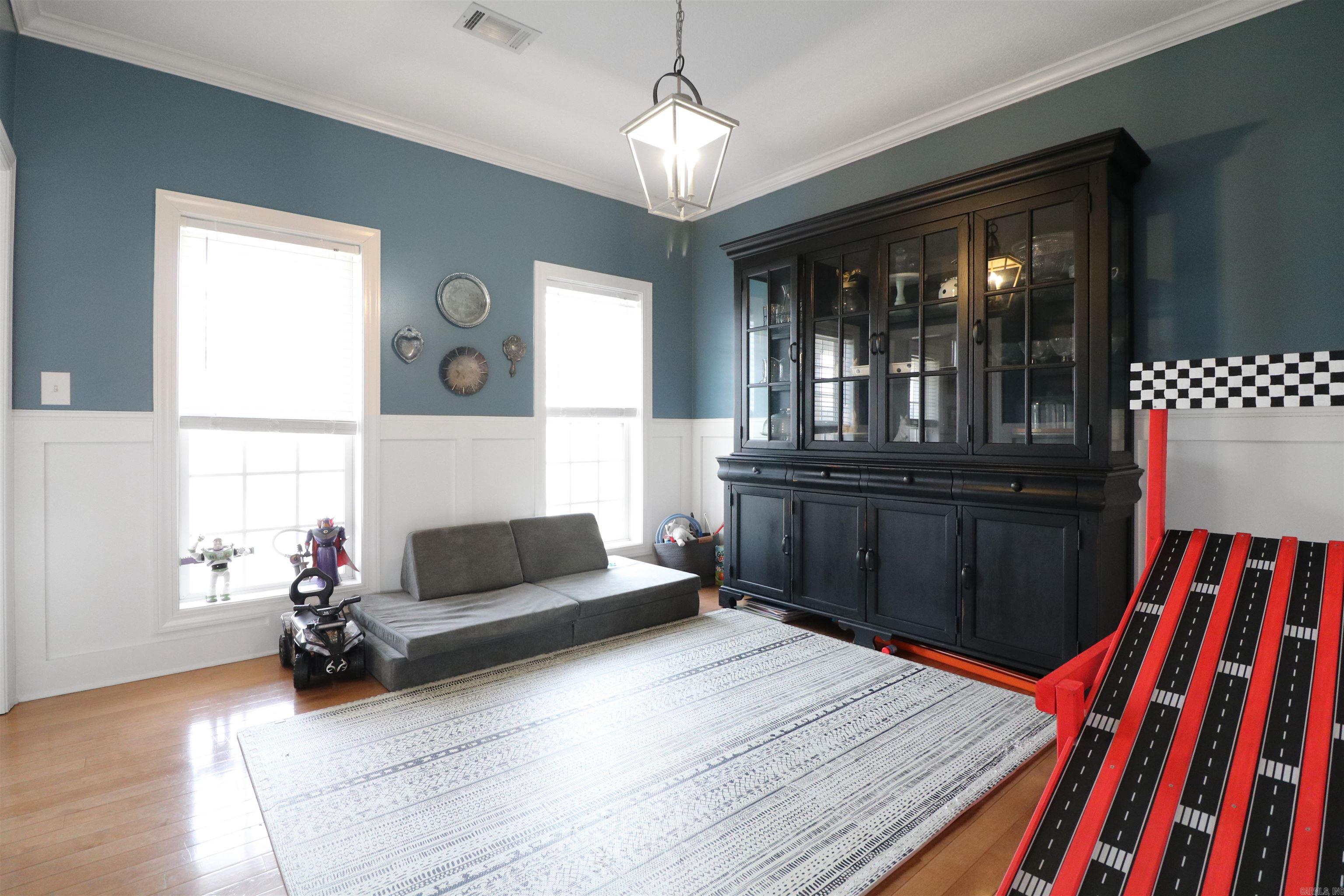 NORTH POINTE ESTATES - Residential