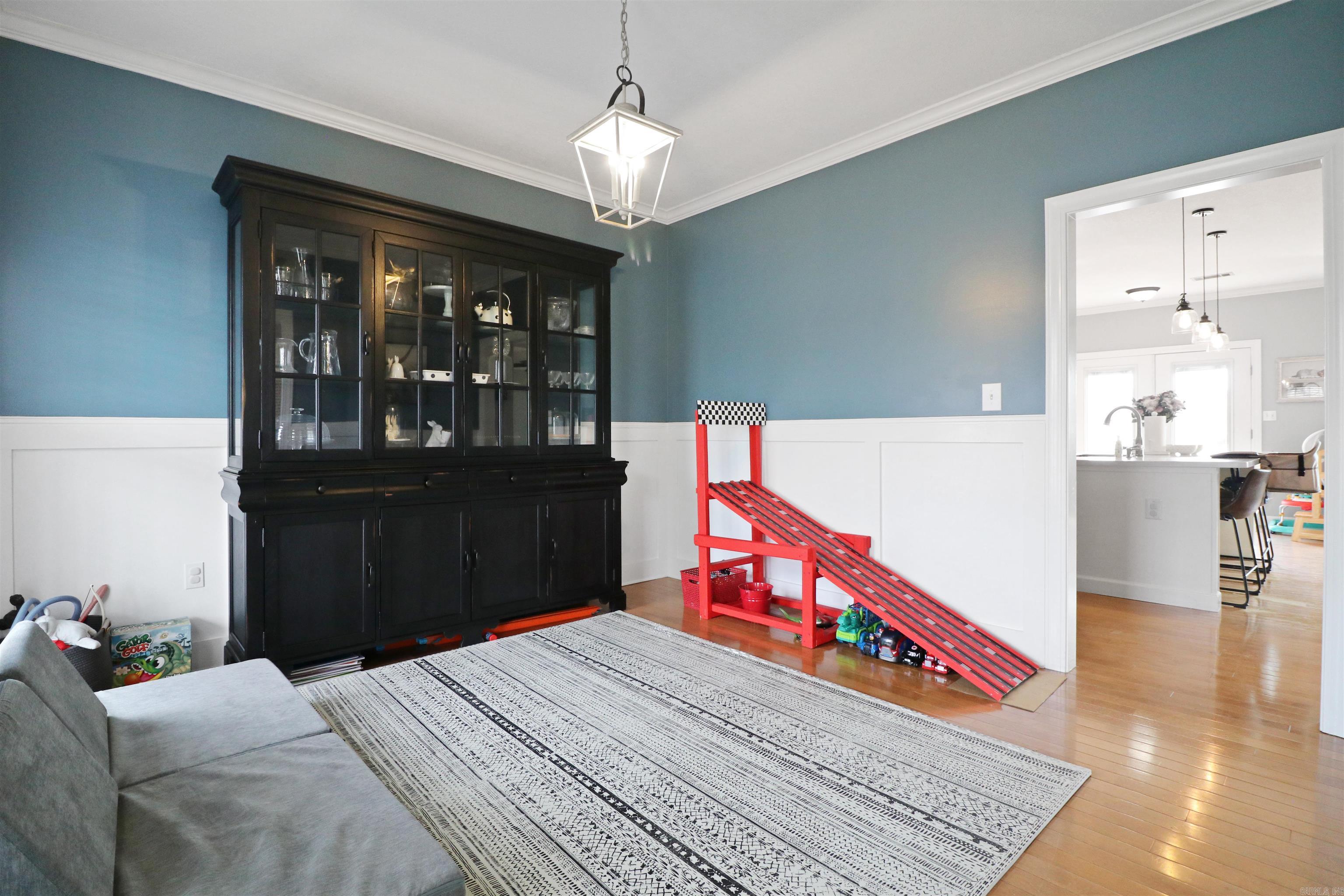 NORTH POINTE ESTATES - Residential