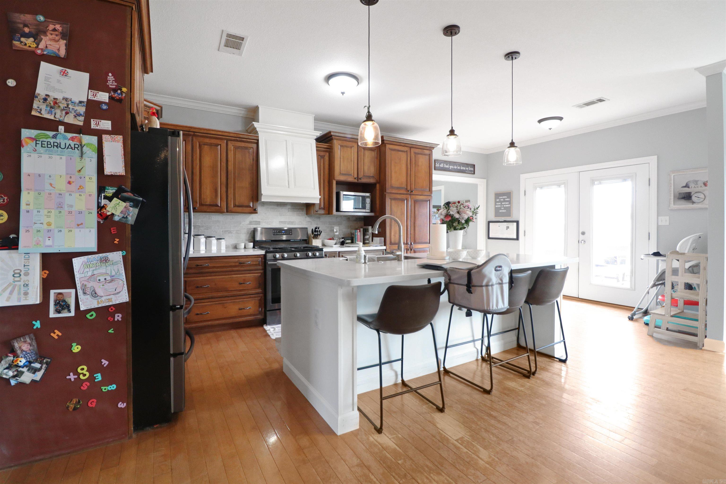 NORTH POINTE ESTATES - Residential