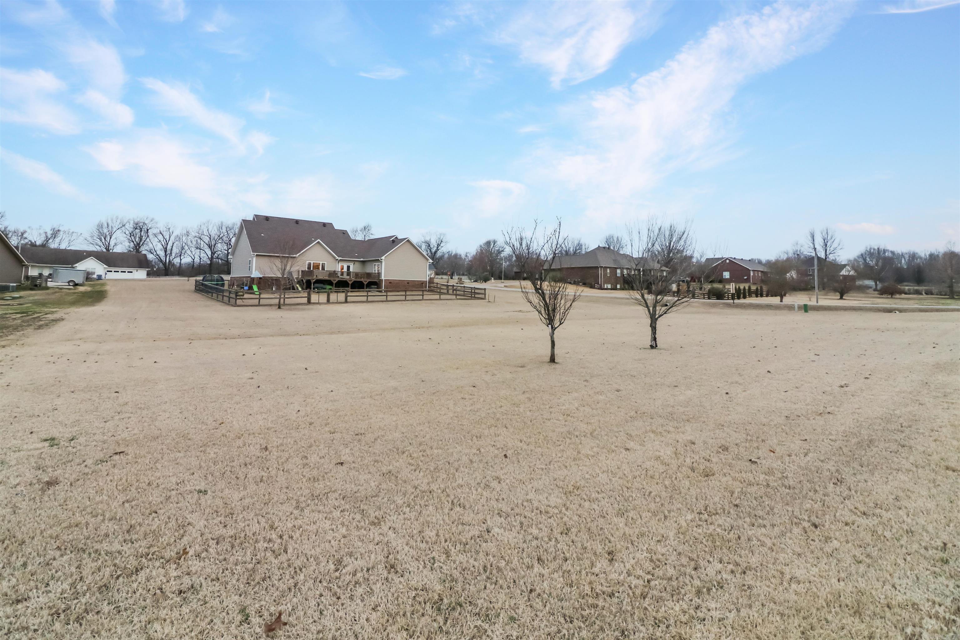 NORTH POINTE ESTATES - Residential