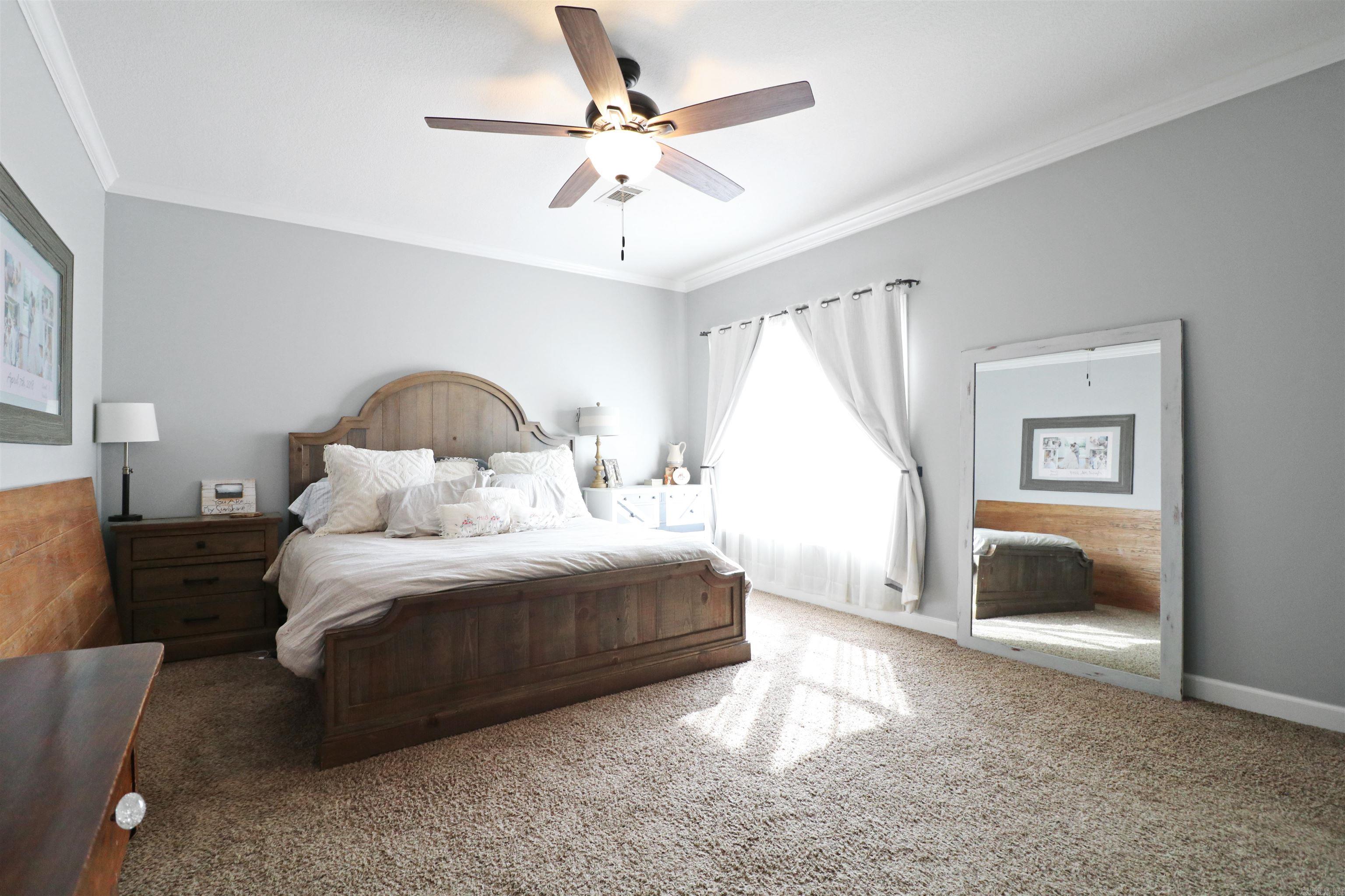 NORTH POINTE ESTATES - Residential