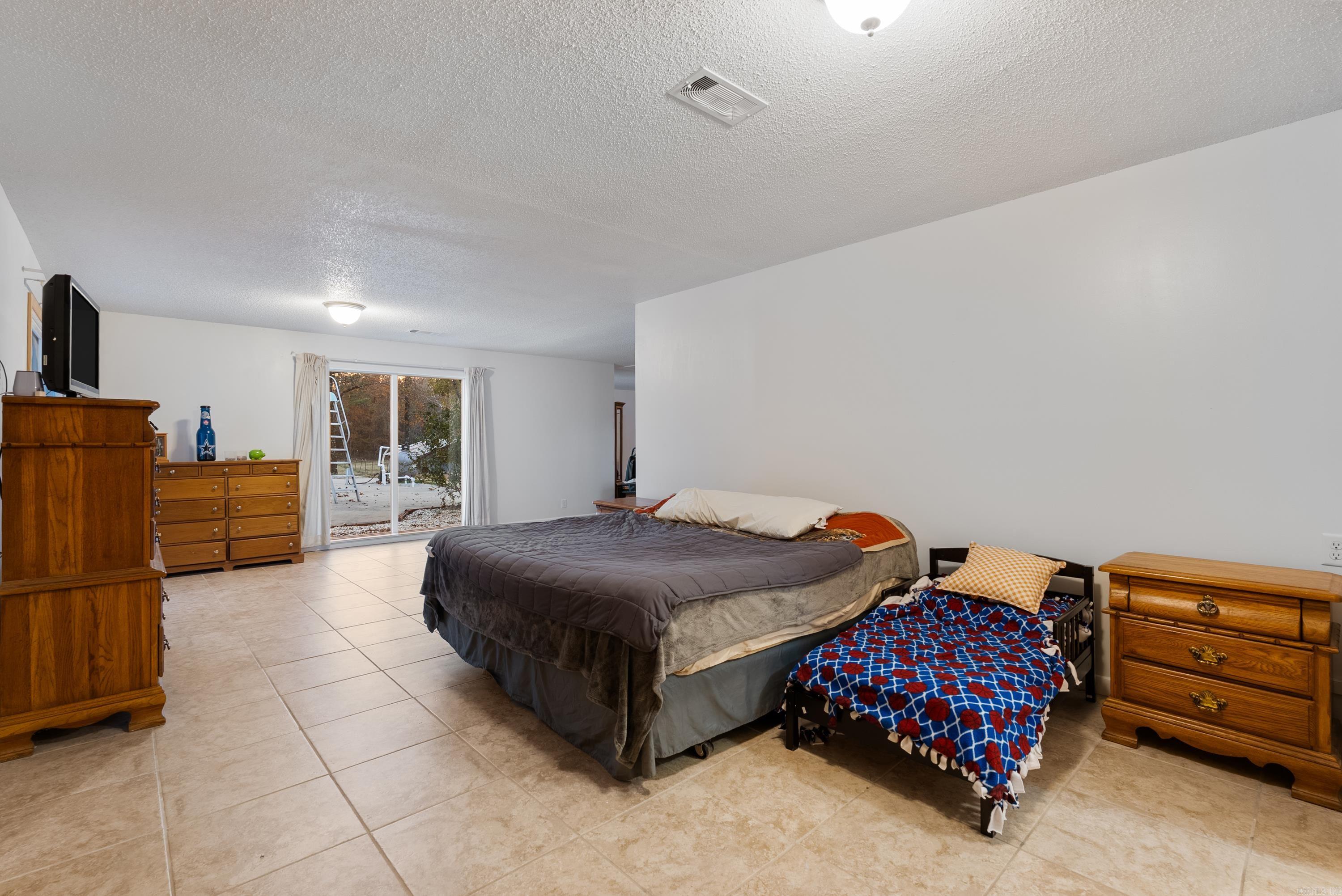 PINE TREE ACRES - Residential