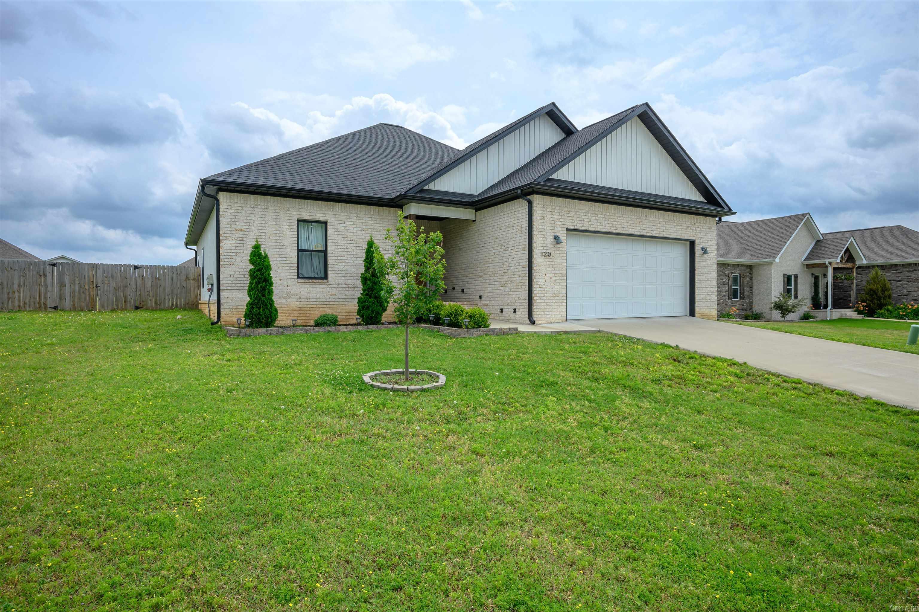 BUFFALO CREEK ESTATES - Residential