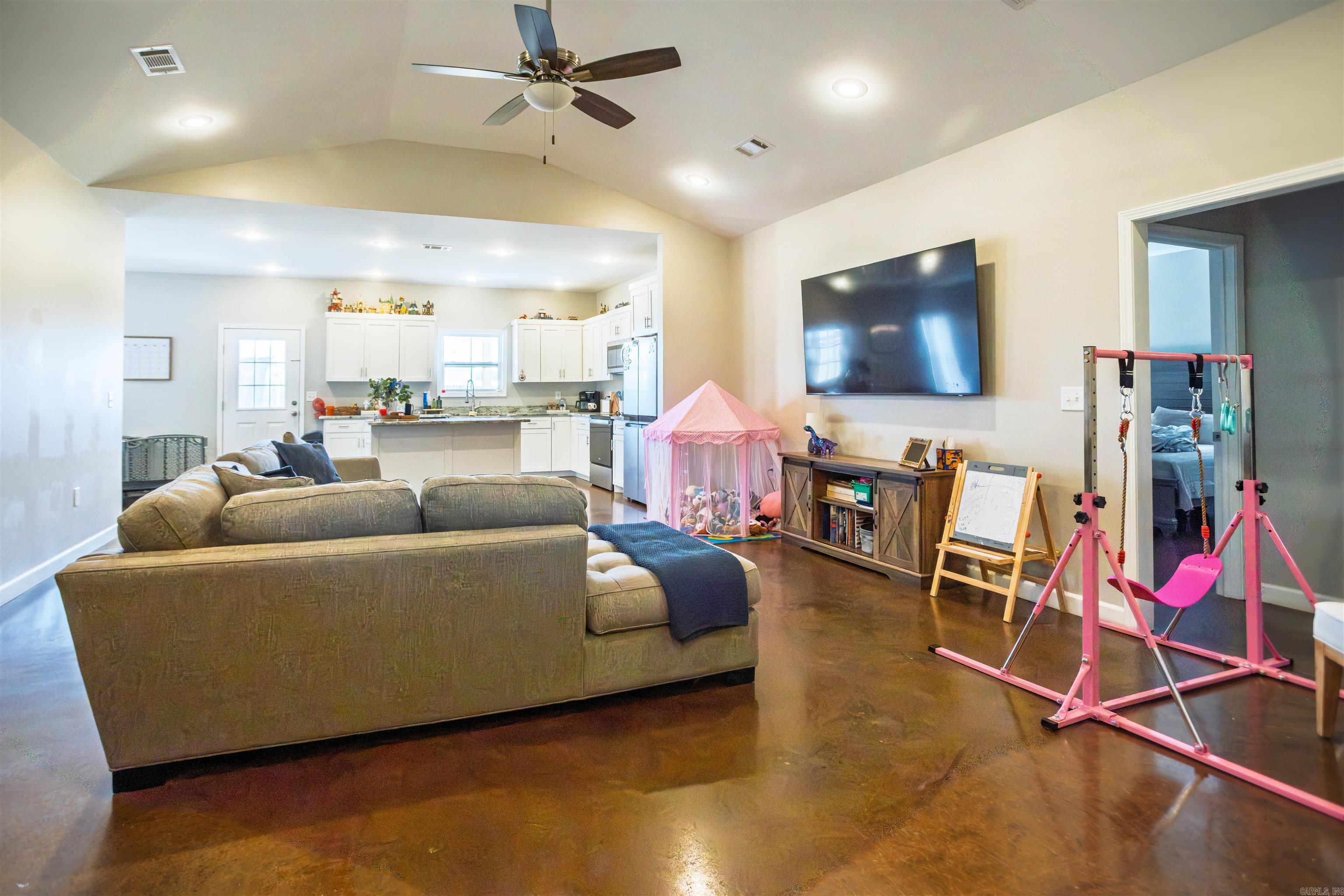 BUFFALO CREEK ESTATES - Residential