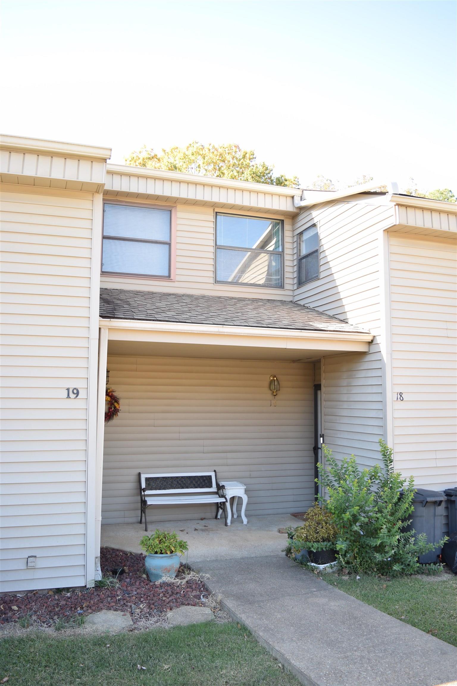 LAKEWOOD HILLS CONDO - Residential