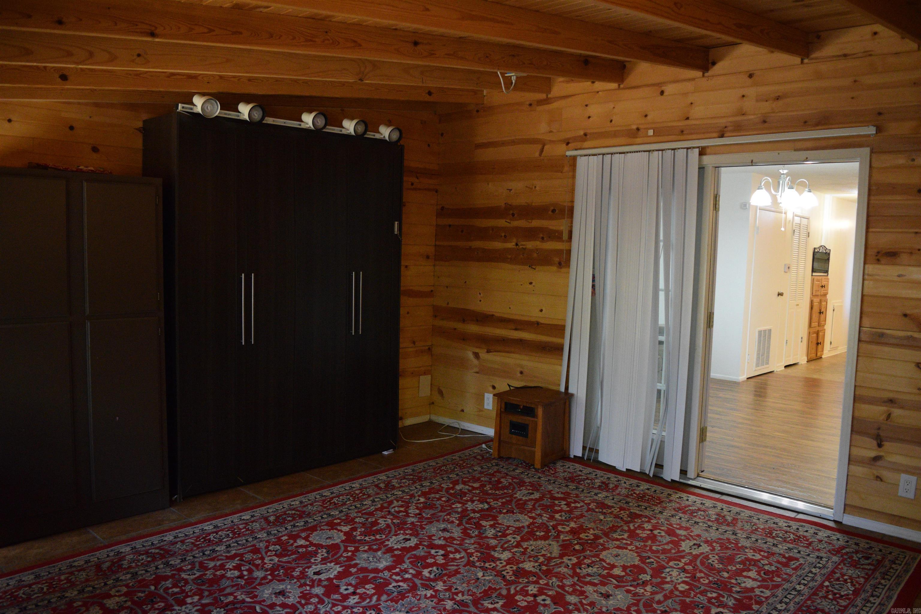 LAKEWOOD HILLS CONDO - Residential