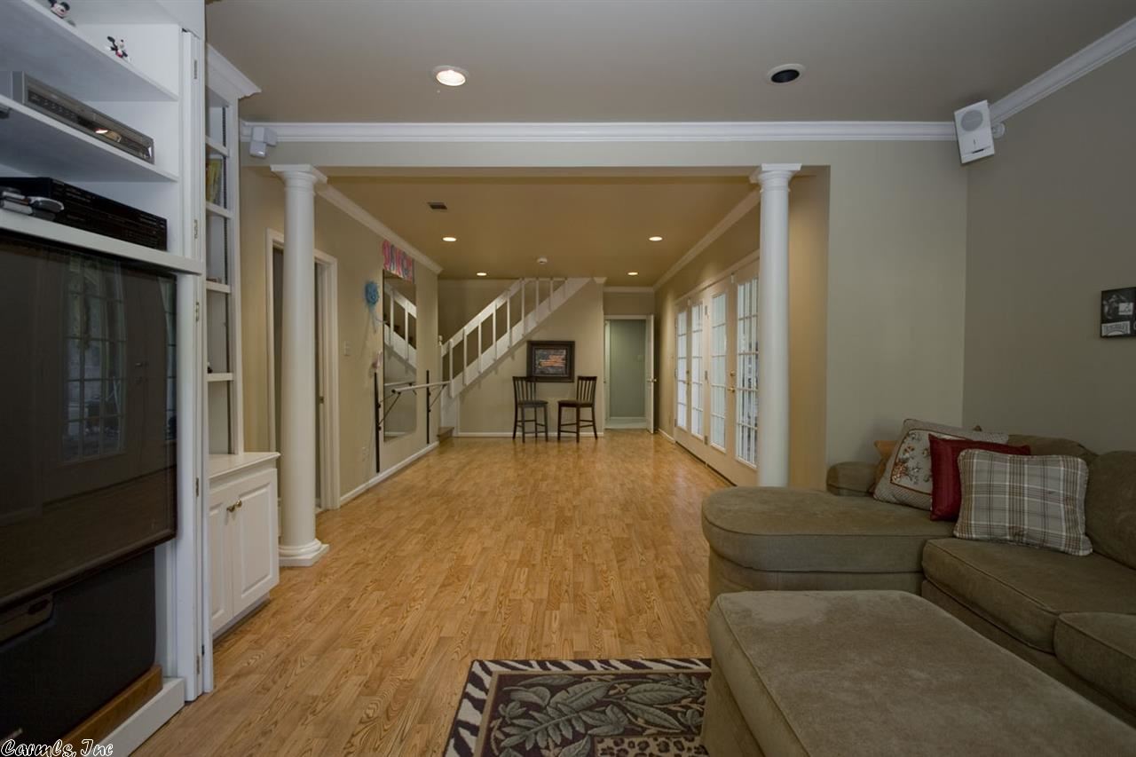 Pine Manor - Residential