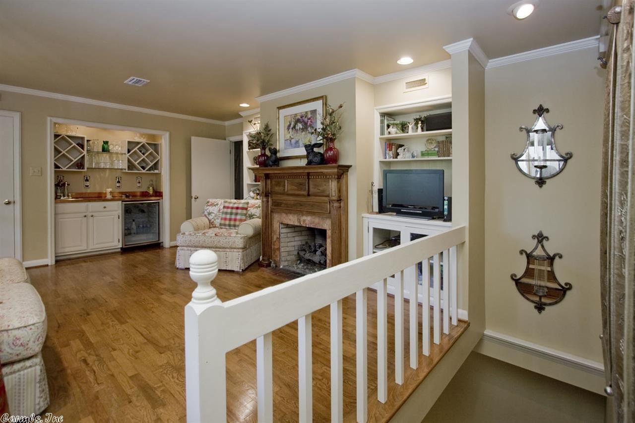 Pine Manor - Residential