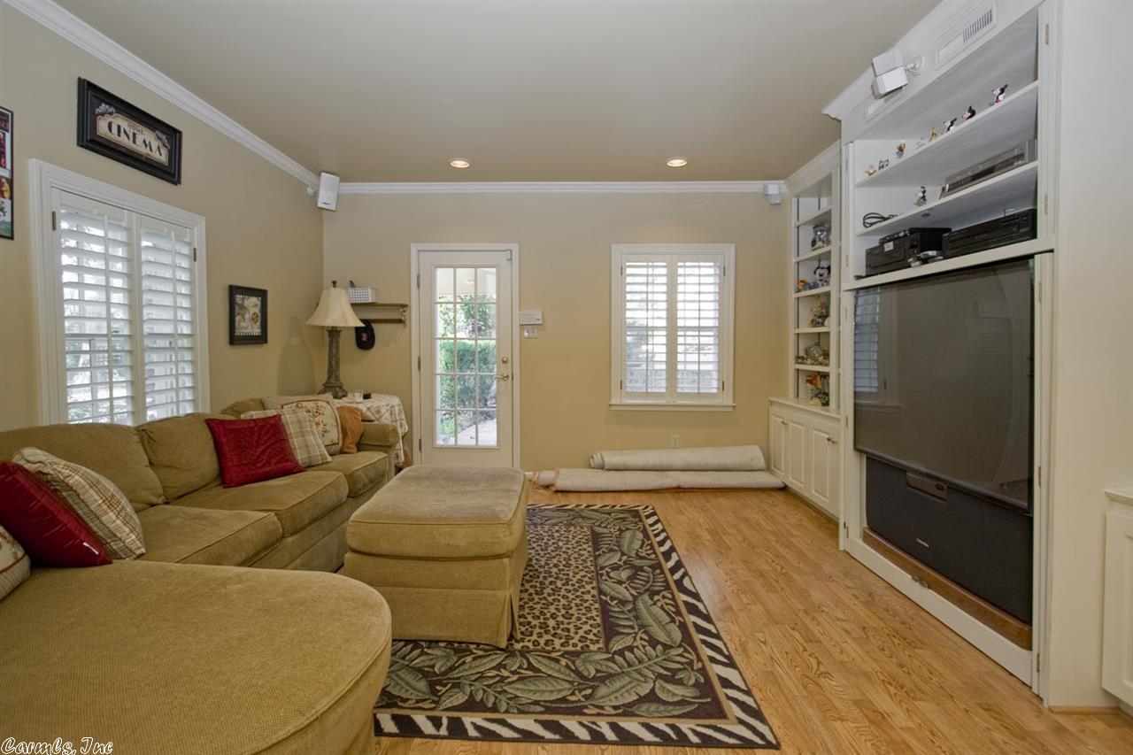 Pine Manor - Residential