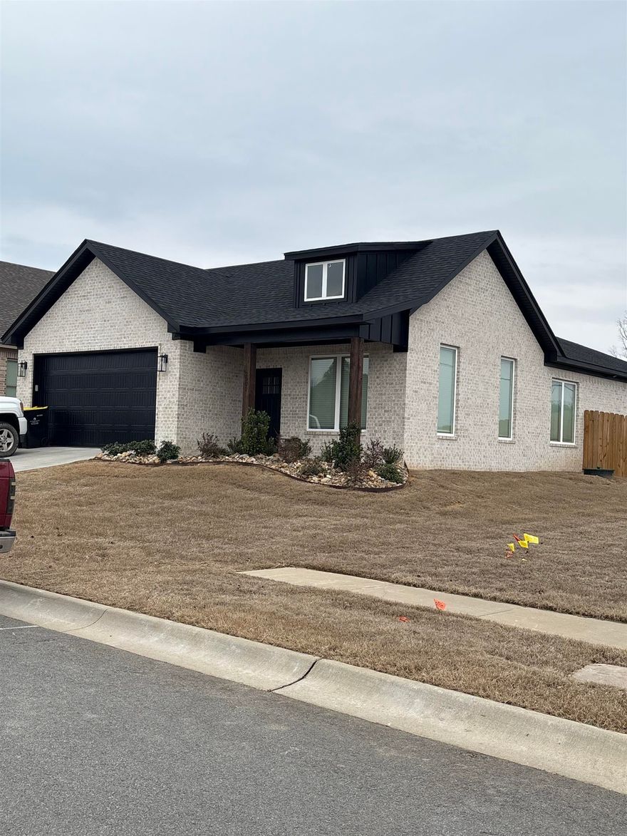 Beautiful home! Home offers 1835 sq ft with 3 bdrms/2 baths Open floor plan, large island, large primary suite with walk in closet and bath, fully fenced in with 6' privacy fence,