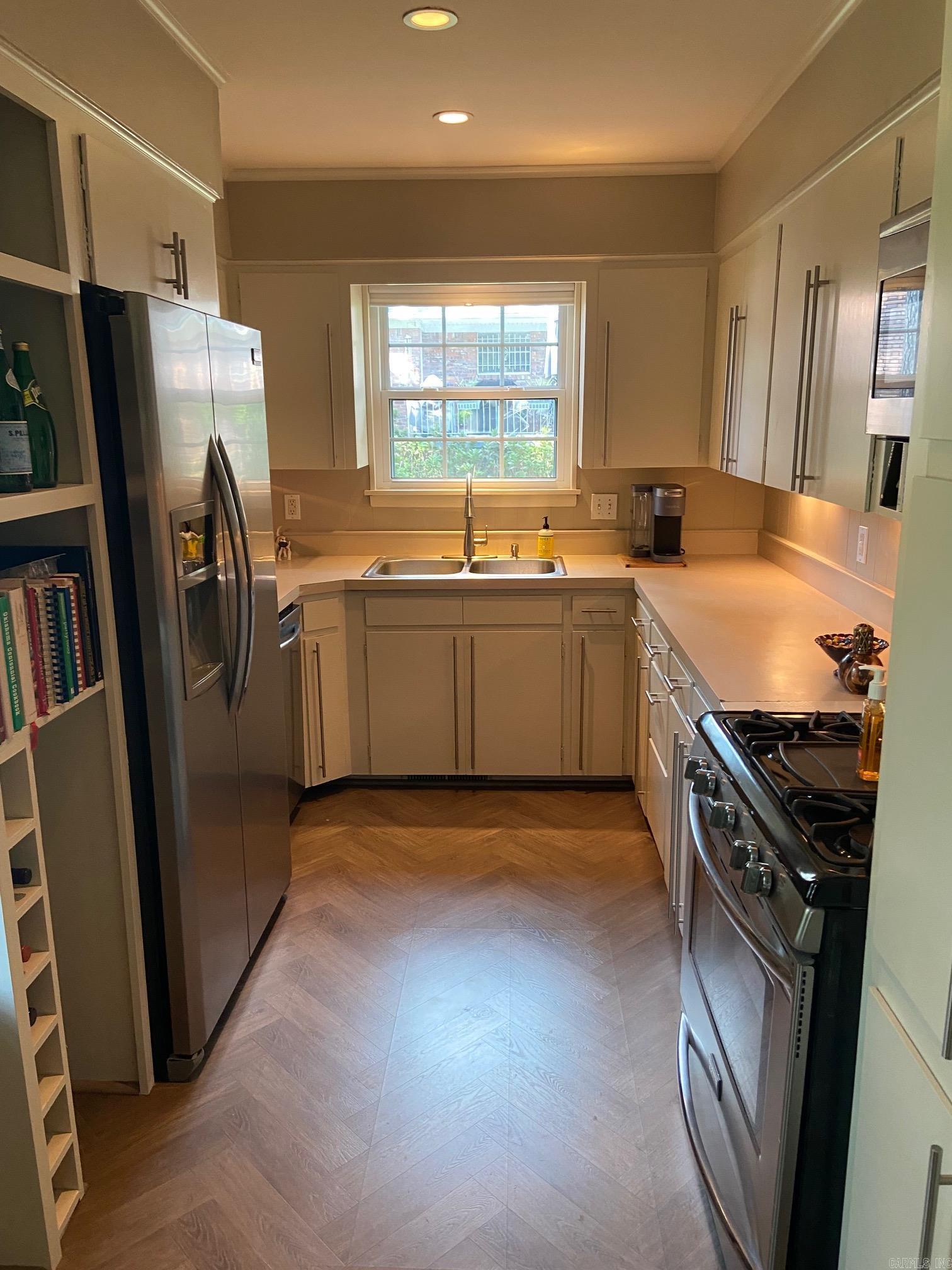 Leawood Heights - Residential