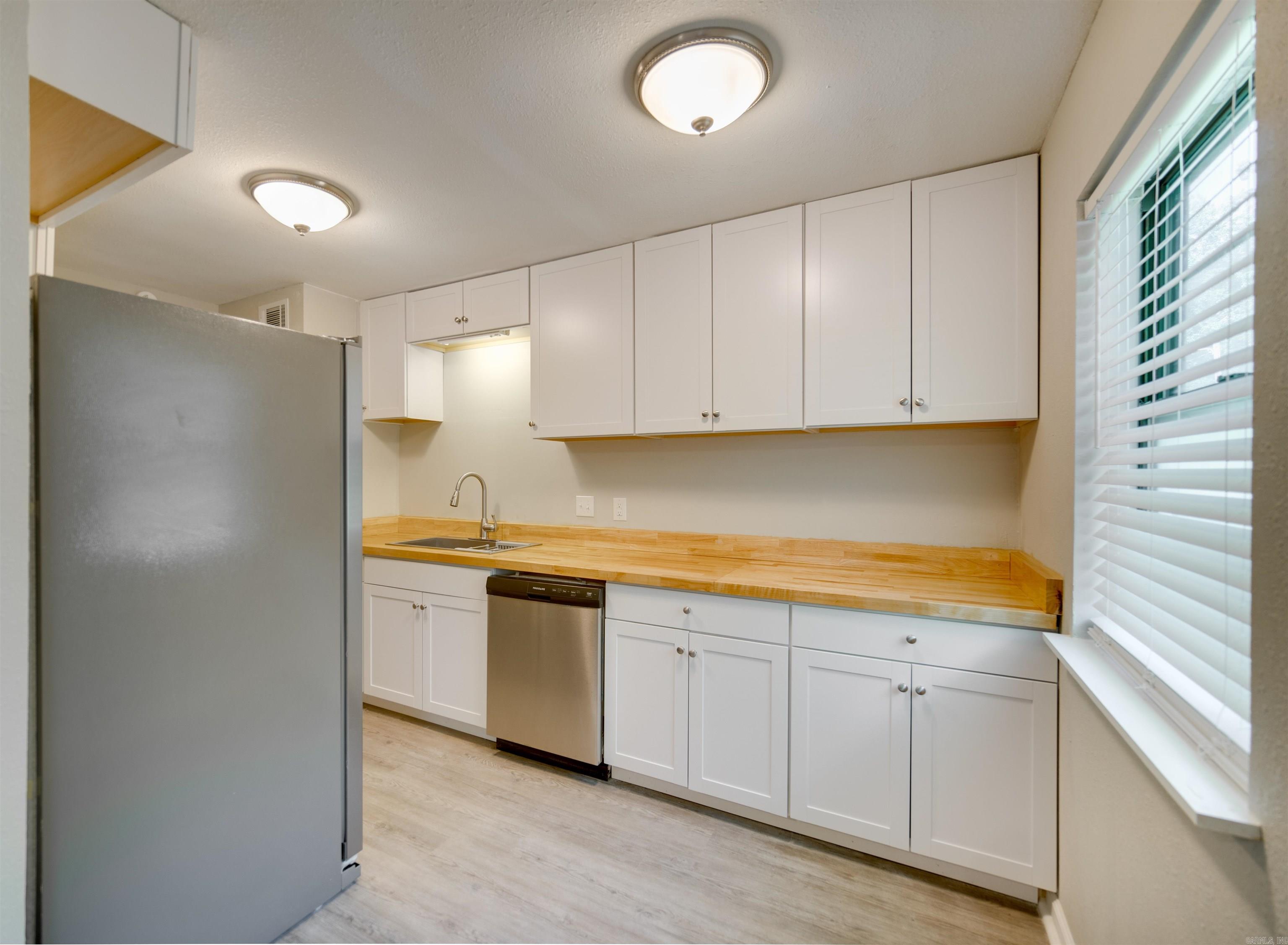 THE MEADOWS - Residential