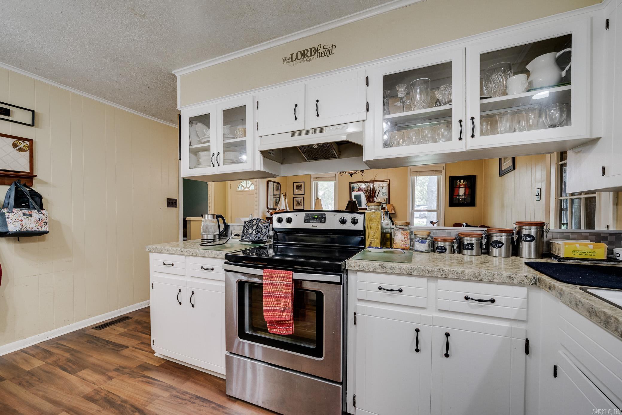 GREEN HILLS - Residential