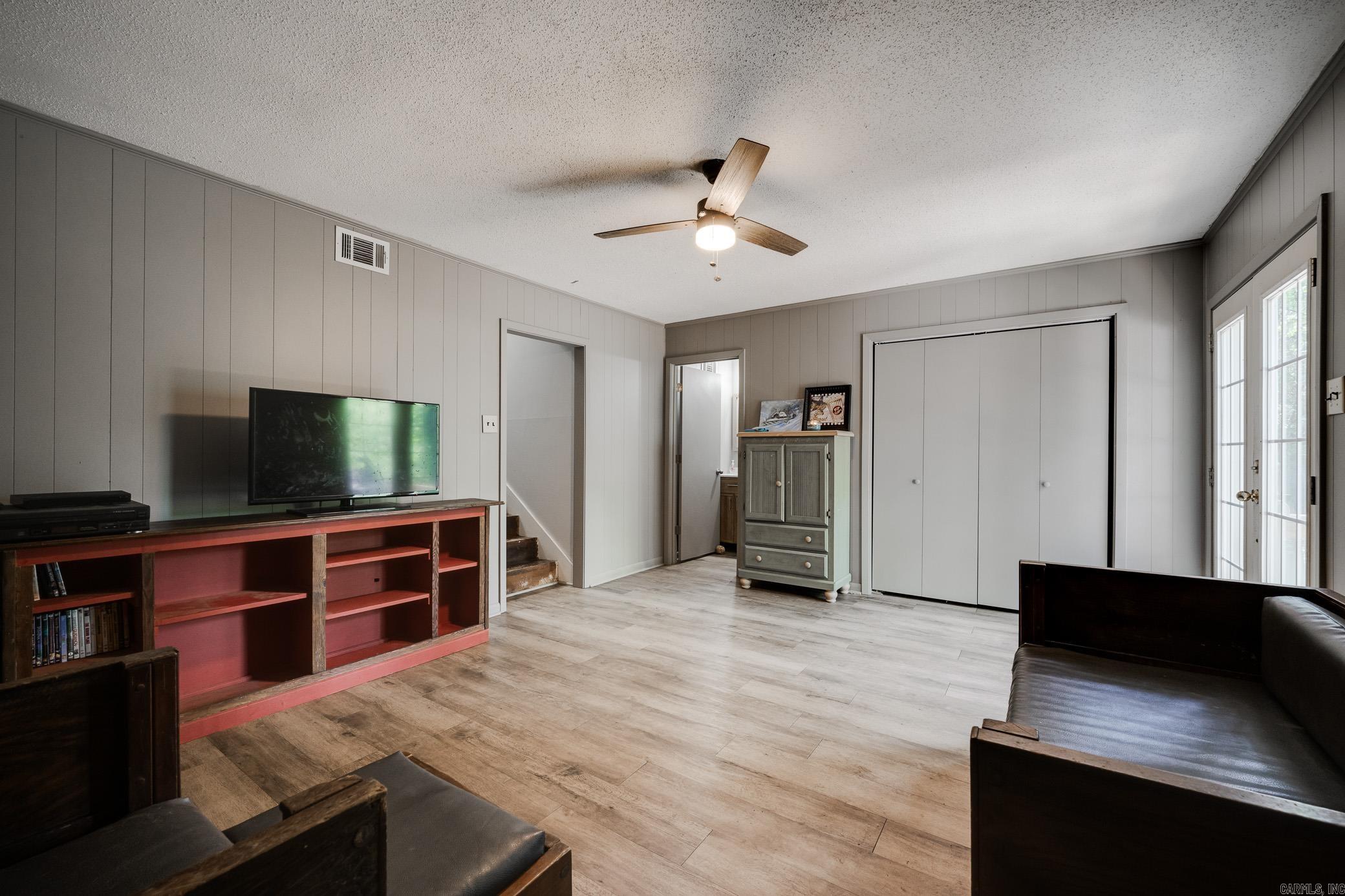 GREEN HILLS - Residential