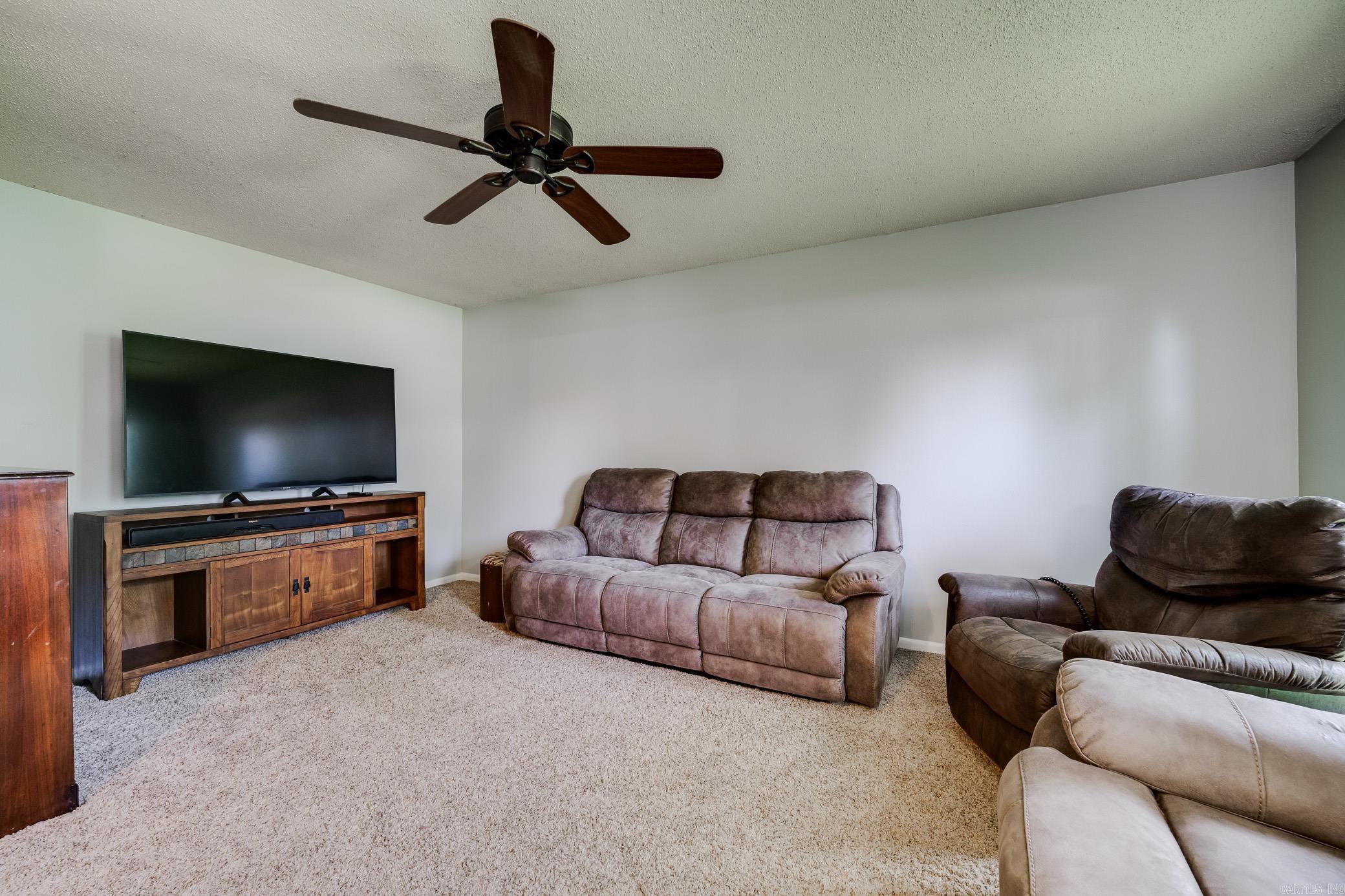 GREEN HILLS - Residential