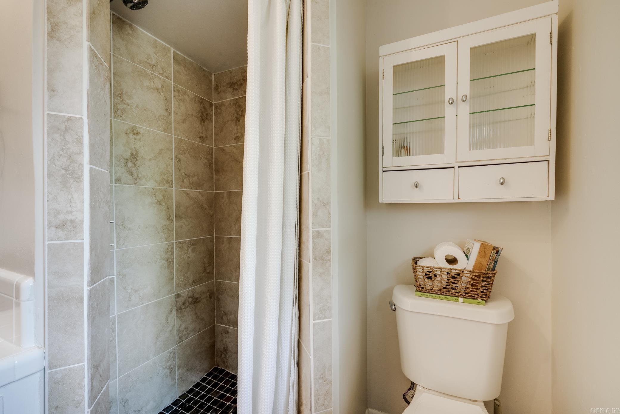 GREEN HILLS - Residential