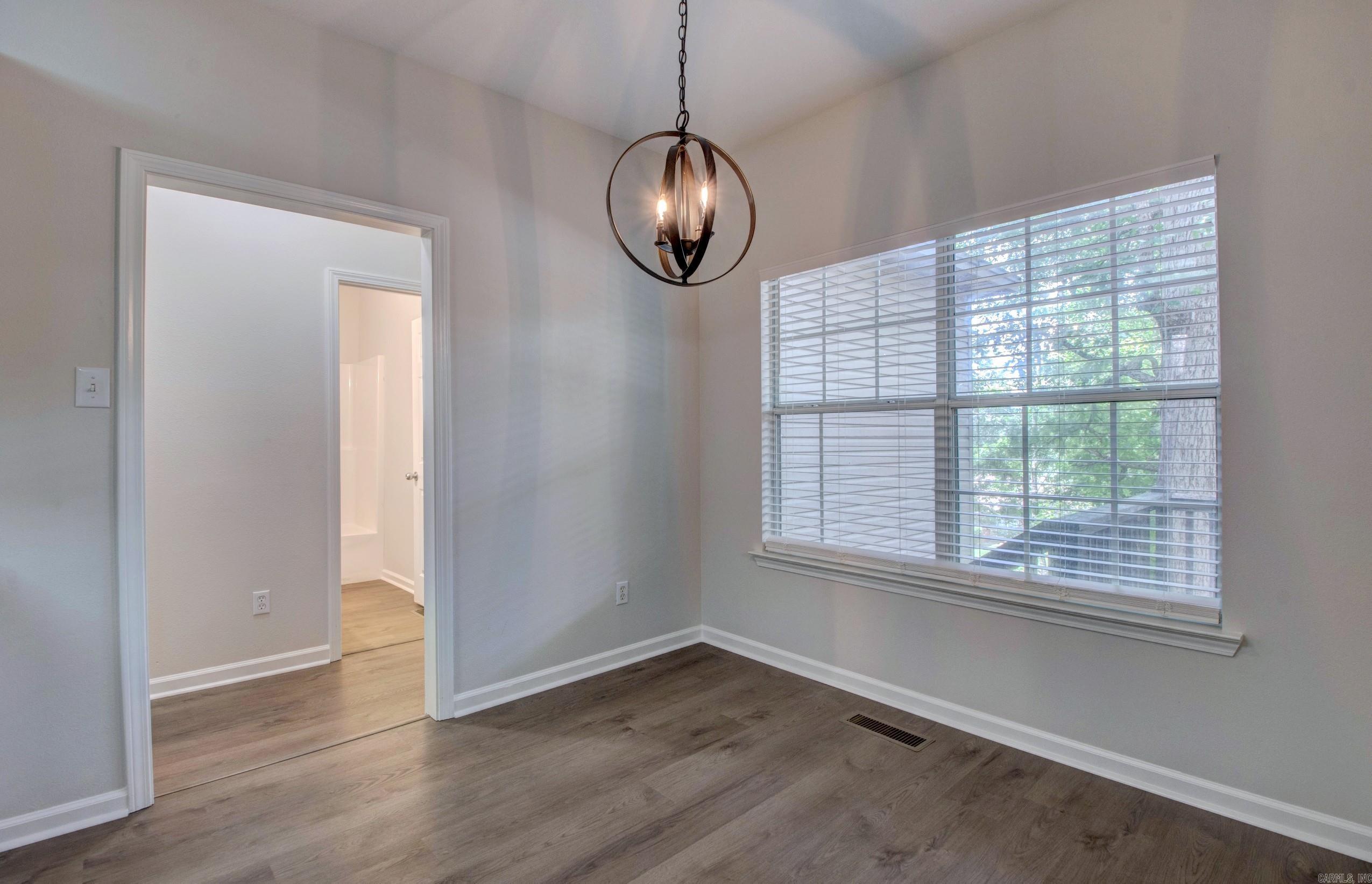 WESTHAMPTON - Residential