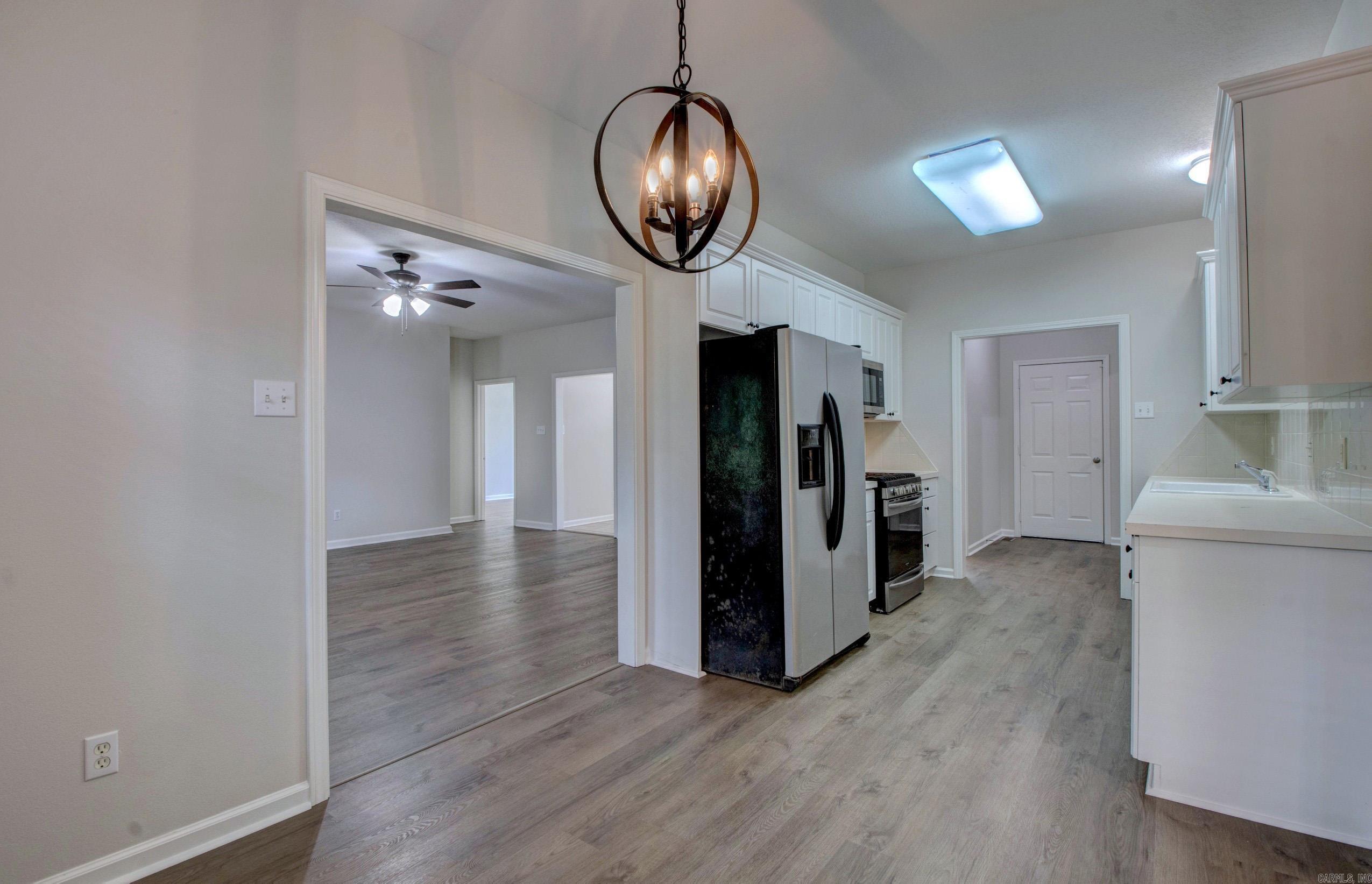 WESTHAMPTON - Residential