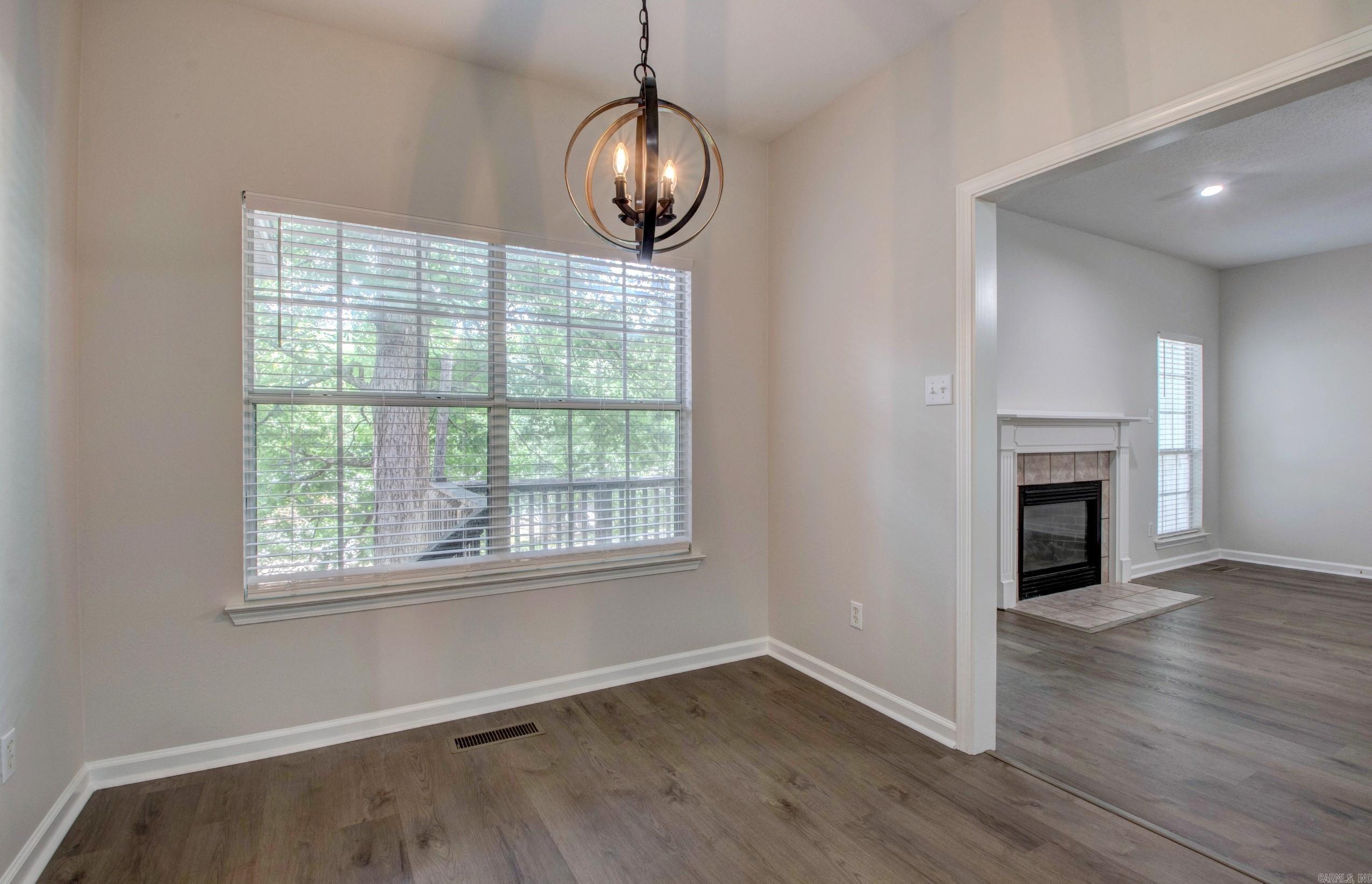 WESTHAMPTON - Residential