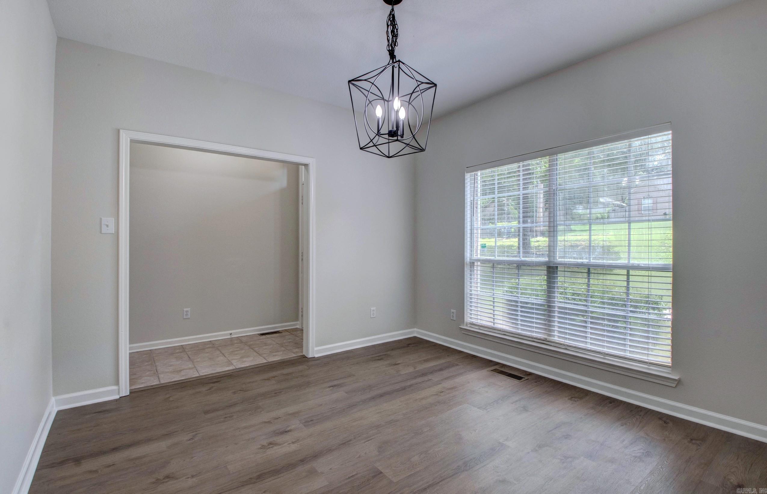 WESTHAMPTON - Residential