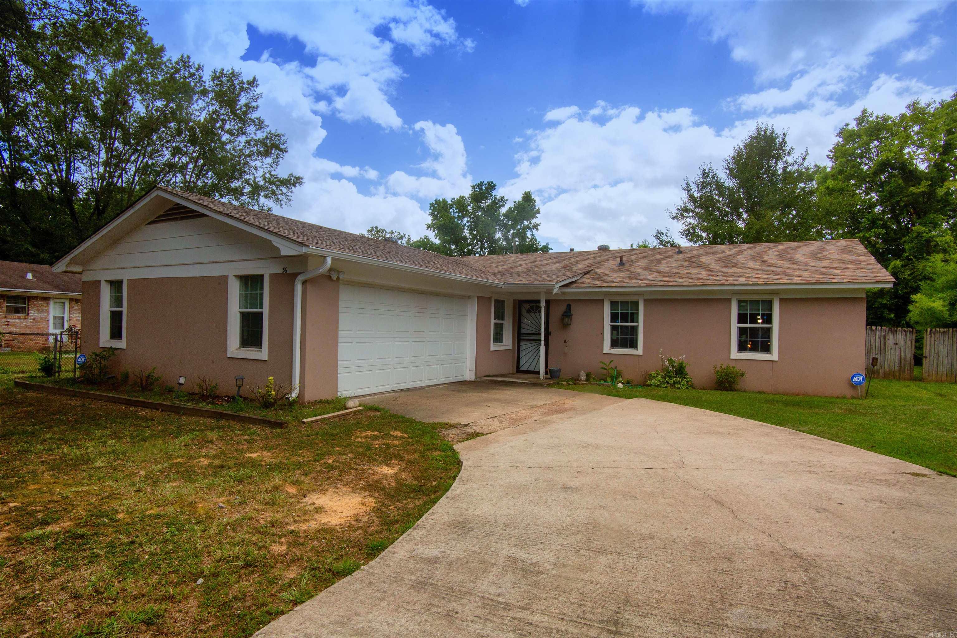 Cute 3BD/2BA in SWLR that is waiting for you to call home. Spacious living room is connected to the kitchen. Granite countertops and a modern tiled backsplash. Bedrooms have plenty of closet space. Tiered back deck for enjoying some time outside. Ideal for hosting family or friends. This property is managed by Hoffman Team so beware of scammers - we will never ask you to Cashapp us money. The lease for this property is for 18 months to 2 years with a 3% increase after the first year. Income must be 3x the amount of rent. Deposit, first monthās rent, and the $50 administration fee due before move in. This property does not accept section 8.