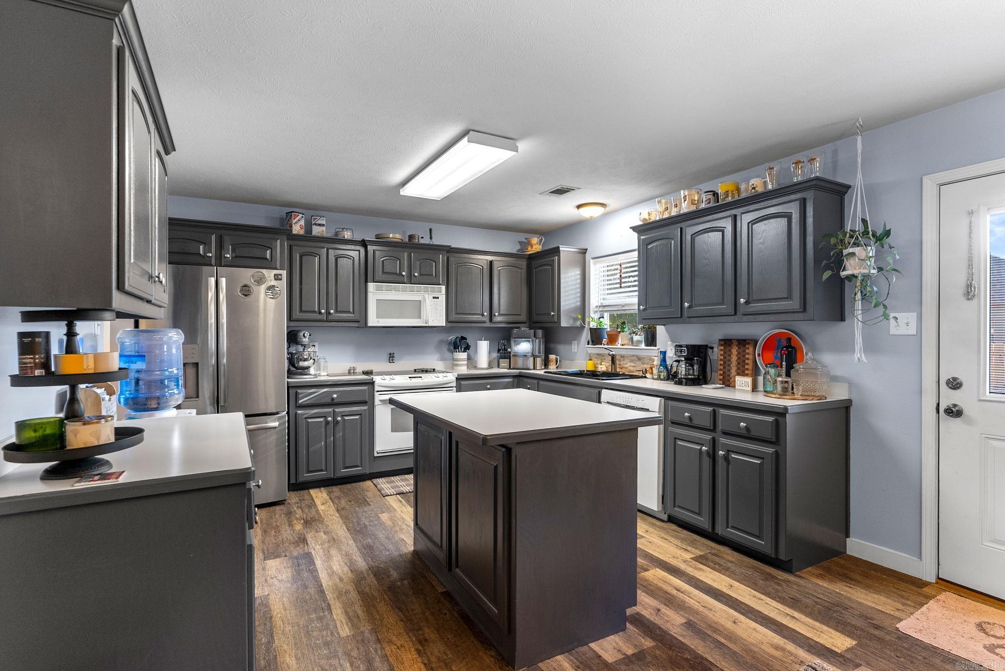 EAGLE POINT - Residential