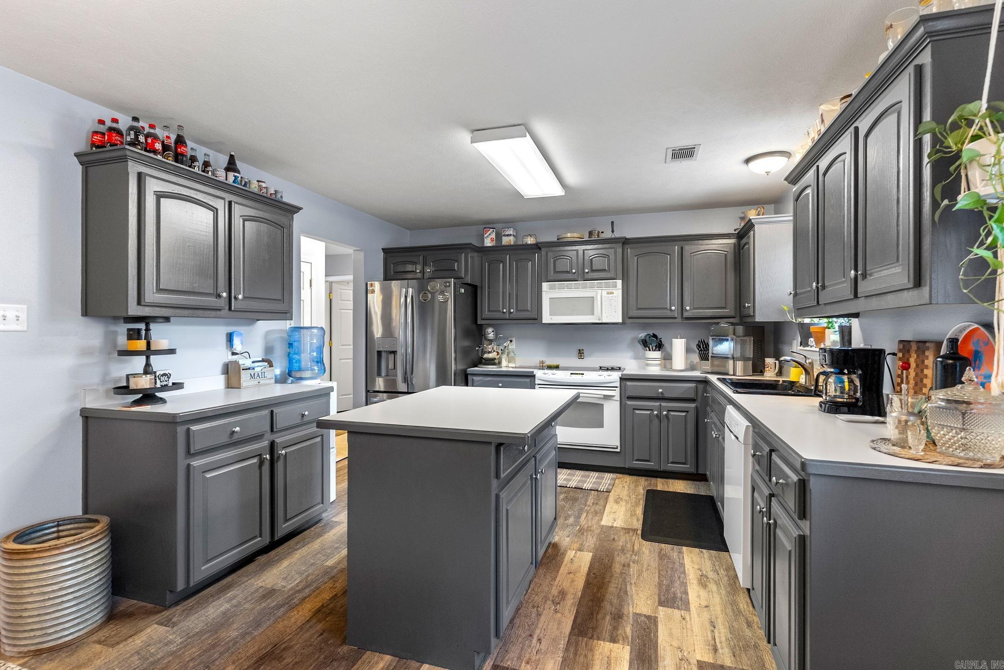 EAGLE POINT - Residential