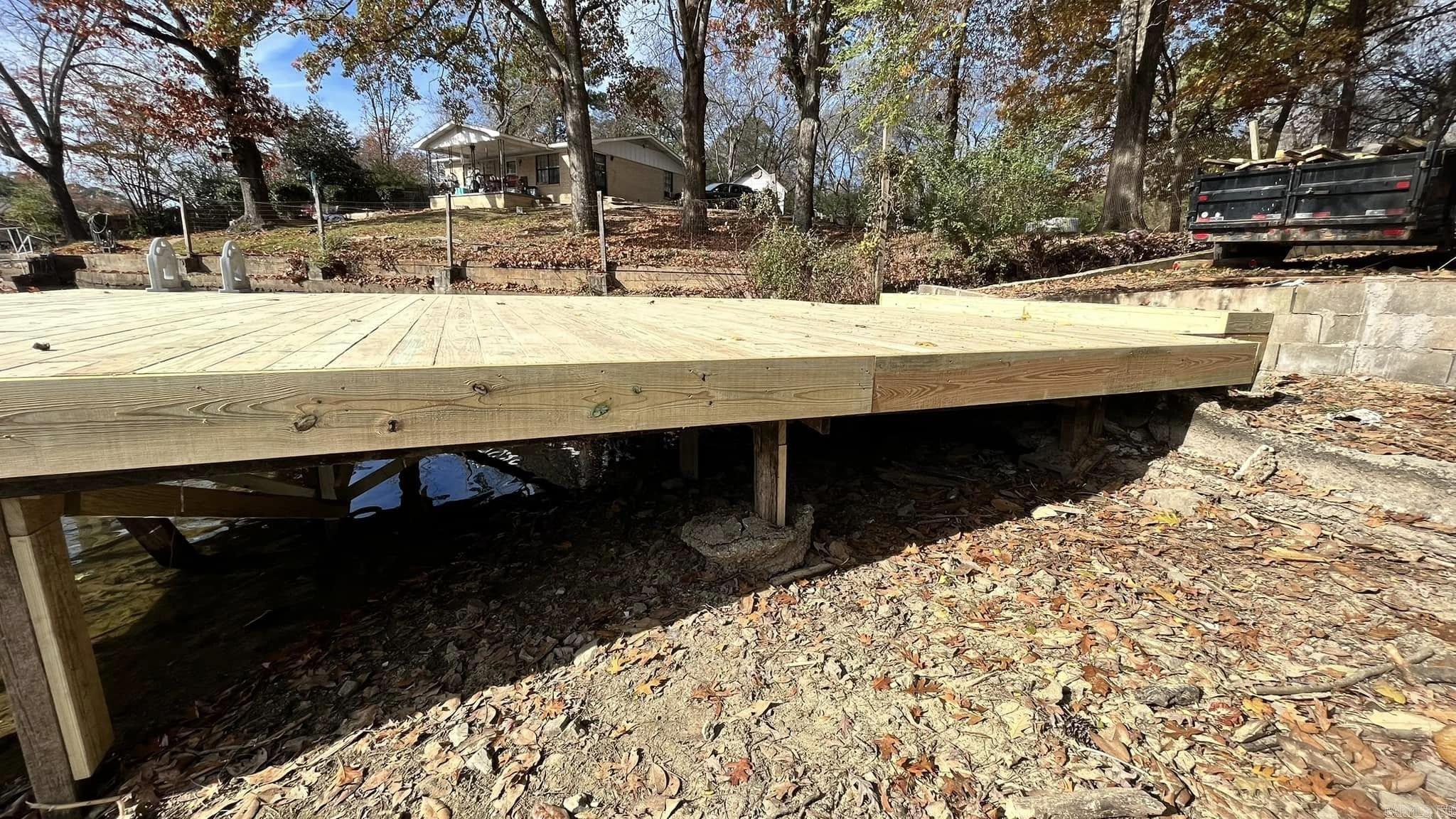 UNPLATTED ACREAGE - Residential
