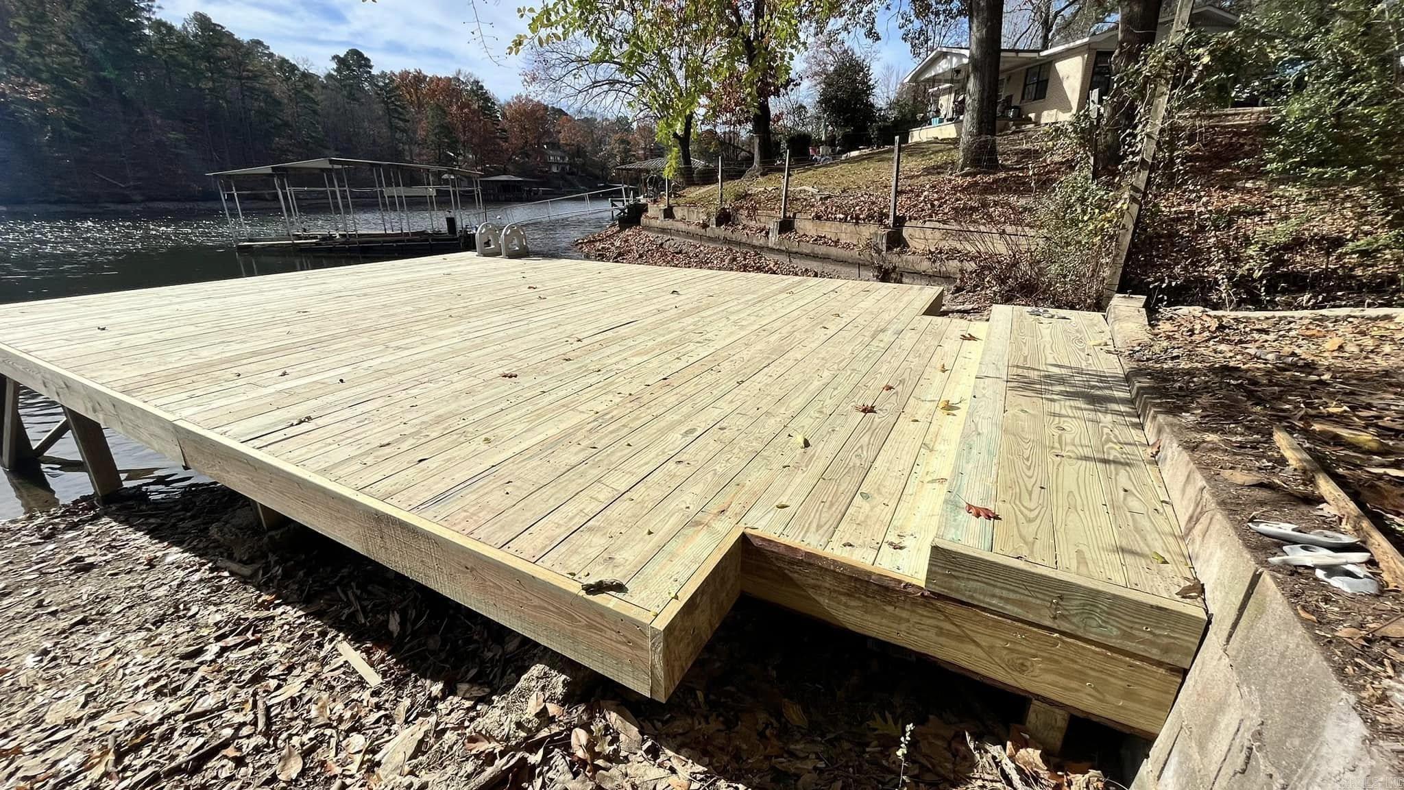 UNPLATTED ACREAGE - Residential