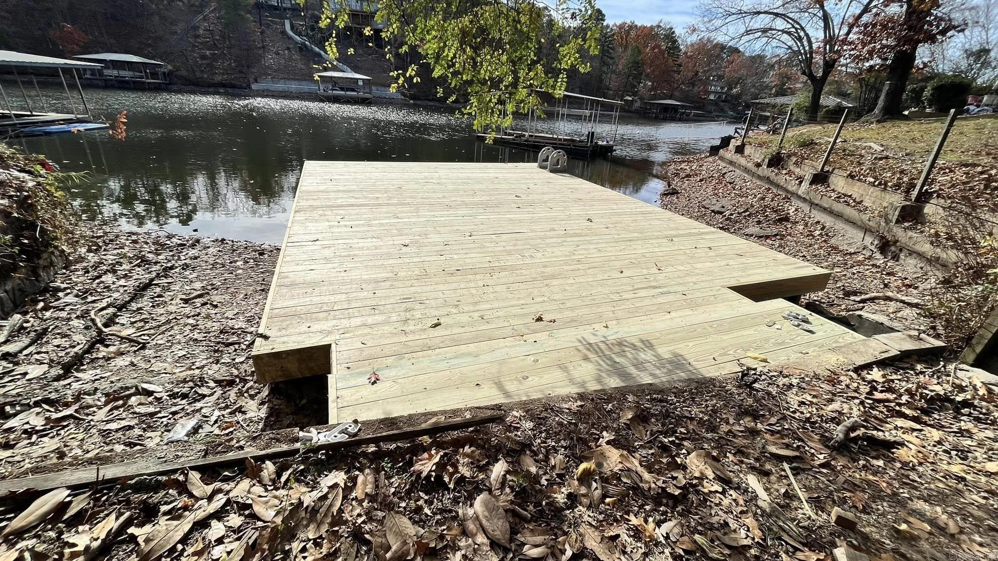 UNPLATTED ACREAGE - Residential