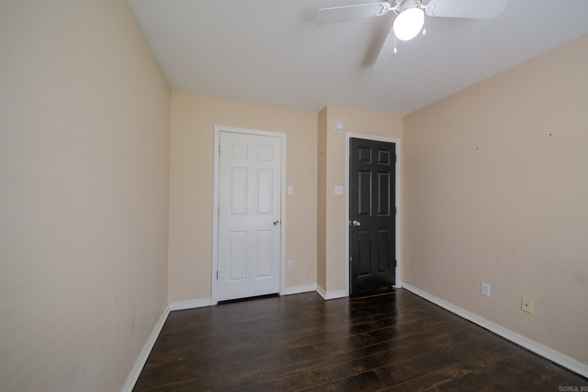 Country Wood - Residential Lease