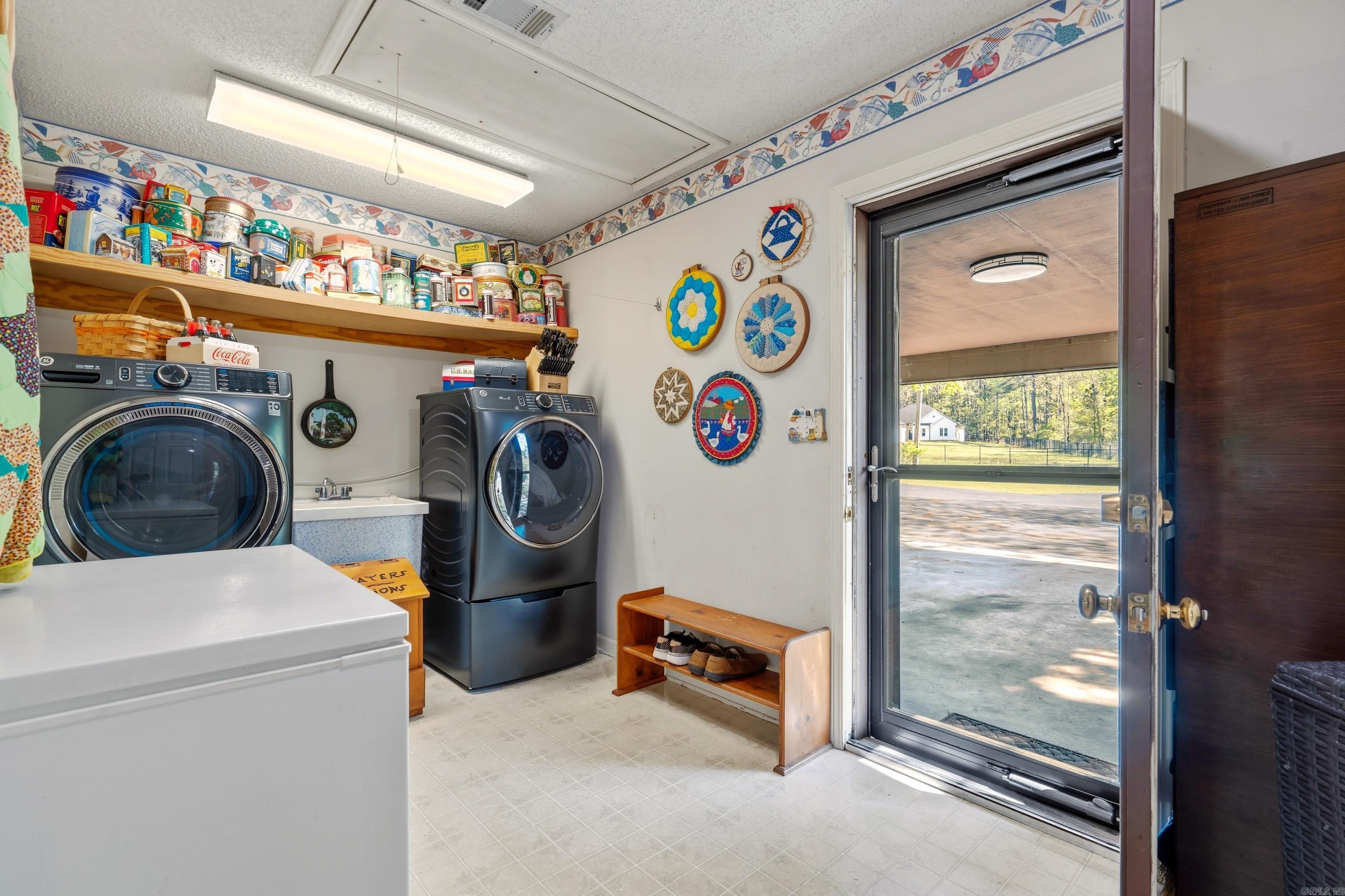 WALNUT VALLEY ESTATES - Residential