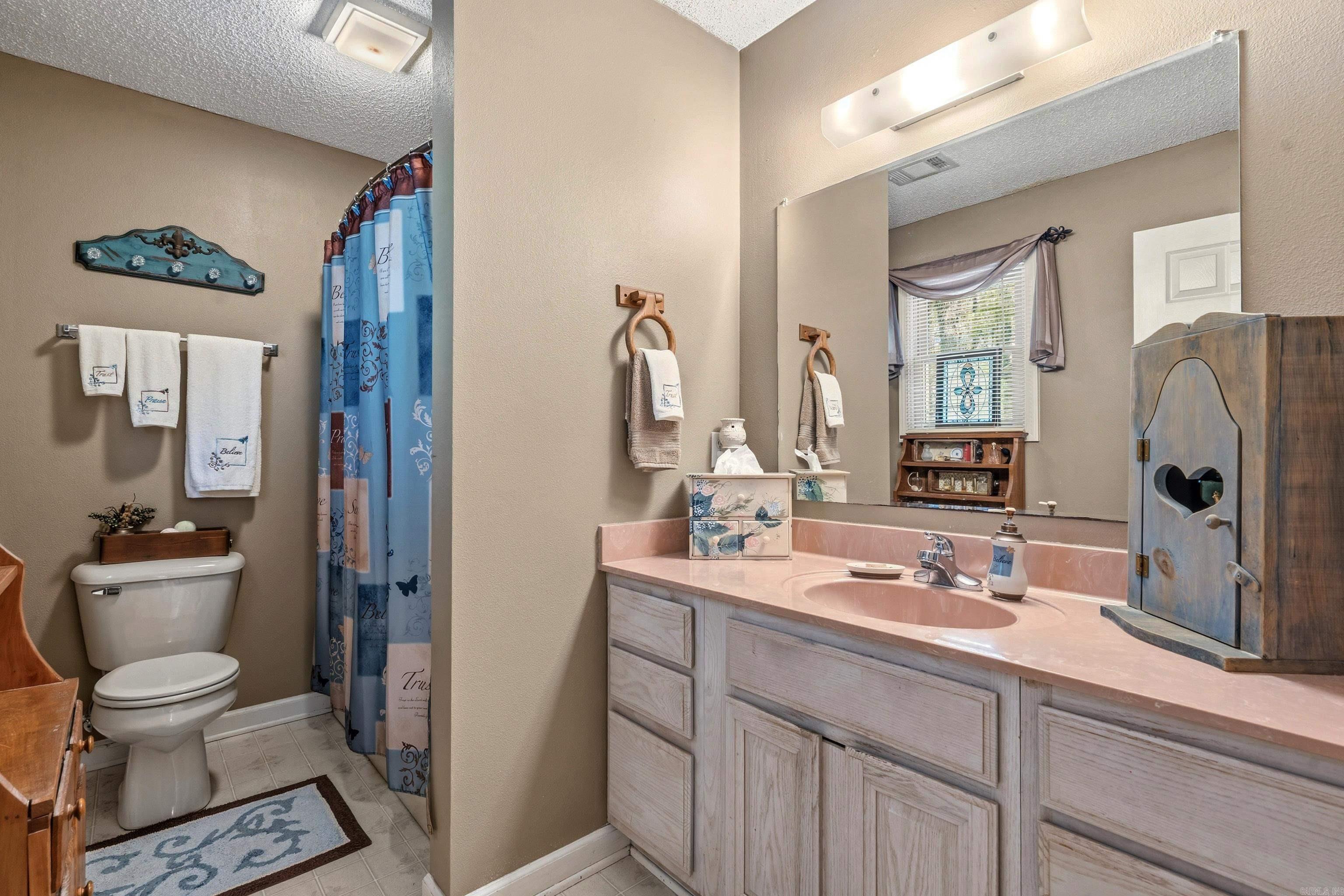 WALNUT VALLEY ESTATES - Residential