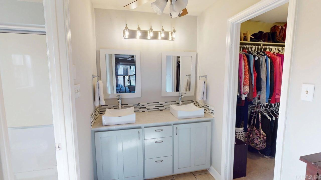 BAINBRIDGE - Residential